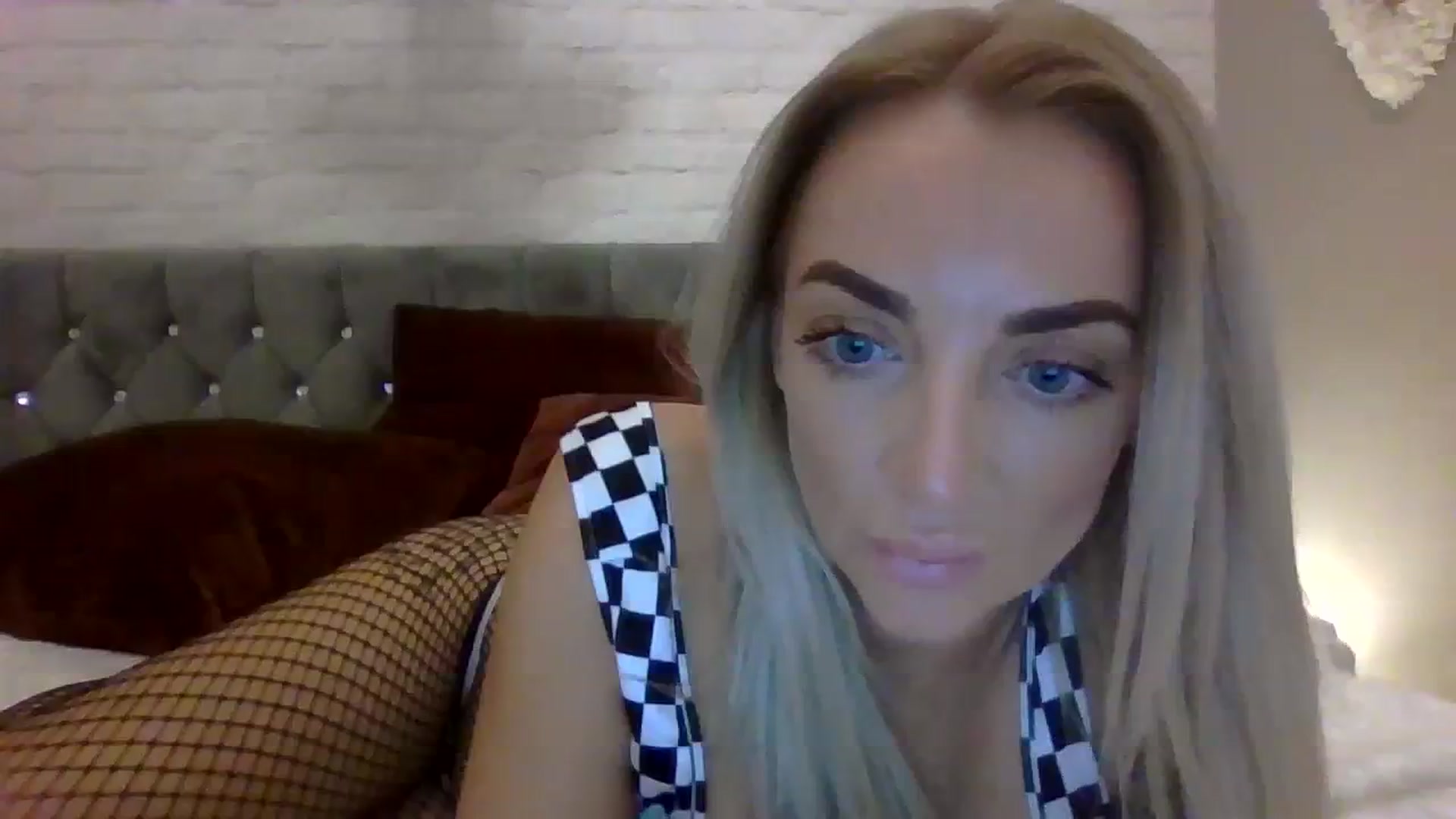 Gallery image thumbnail from Cherry_sour's myfreecams stream on, 11/02/2023, 13:48 image 17 of 20