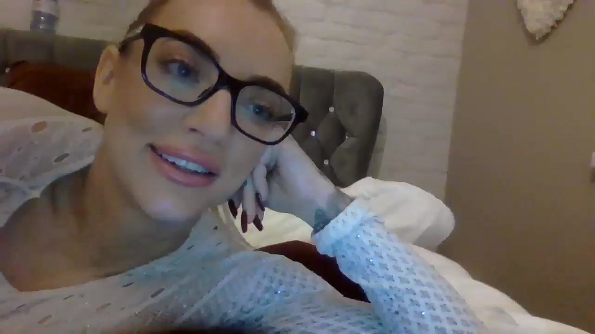Gallery image thumbnail from Cherry_sour's myfreecams stream on, 11/05/2023, 14:56 image 2 of 20