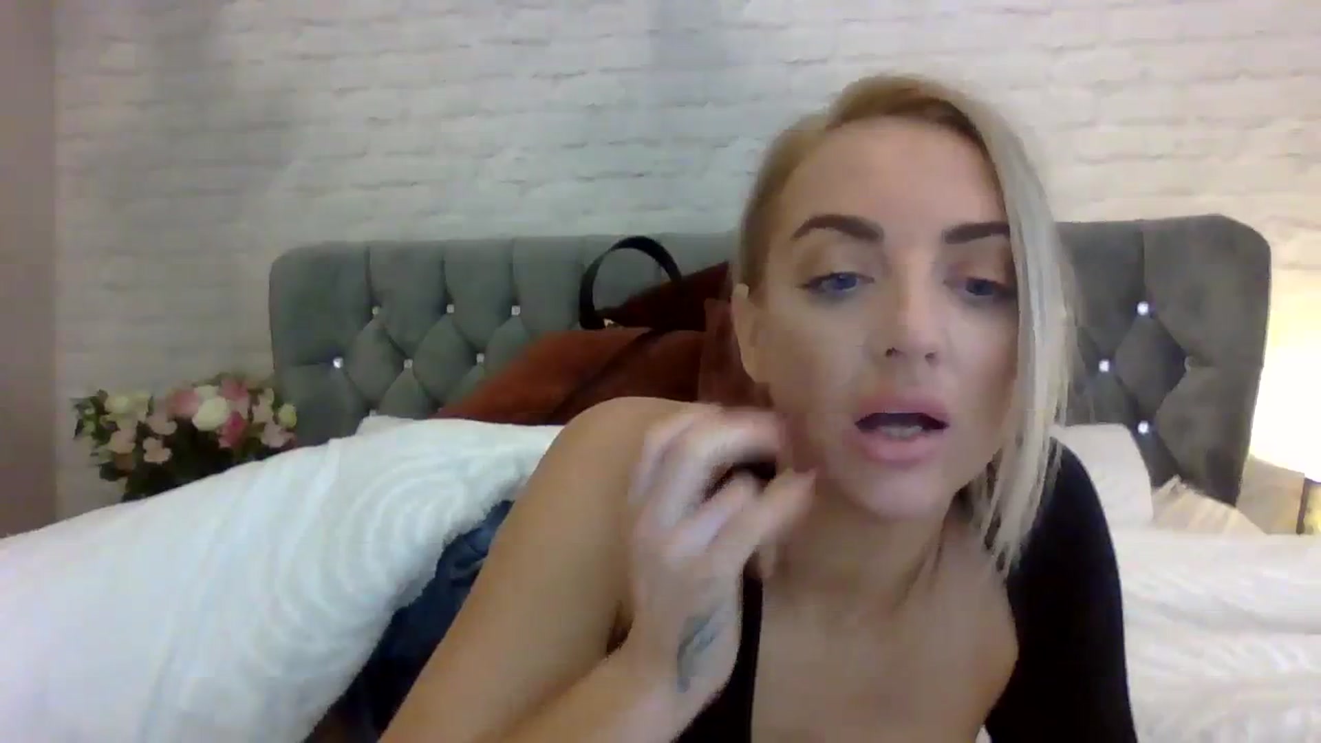 Gallery image thumbnail from Cherry_sour's myfreecams stream on, 11/07/2023, 12:20 image 12 of 20