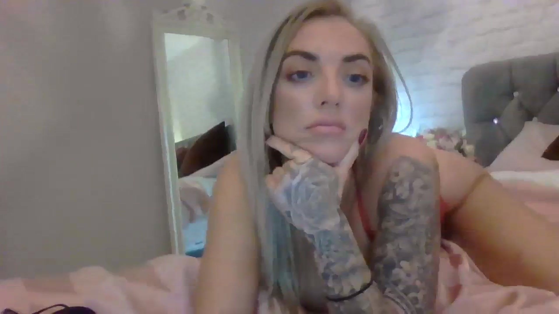 Gallery image thumbnail from Cherry_sour's myfreecams stream on, 11/09/2023, 12:35 image 14 of 20