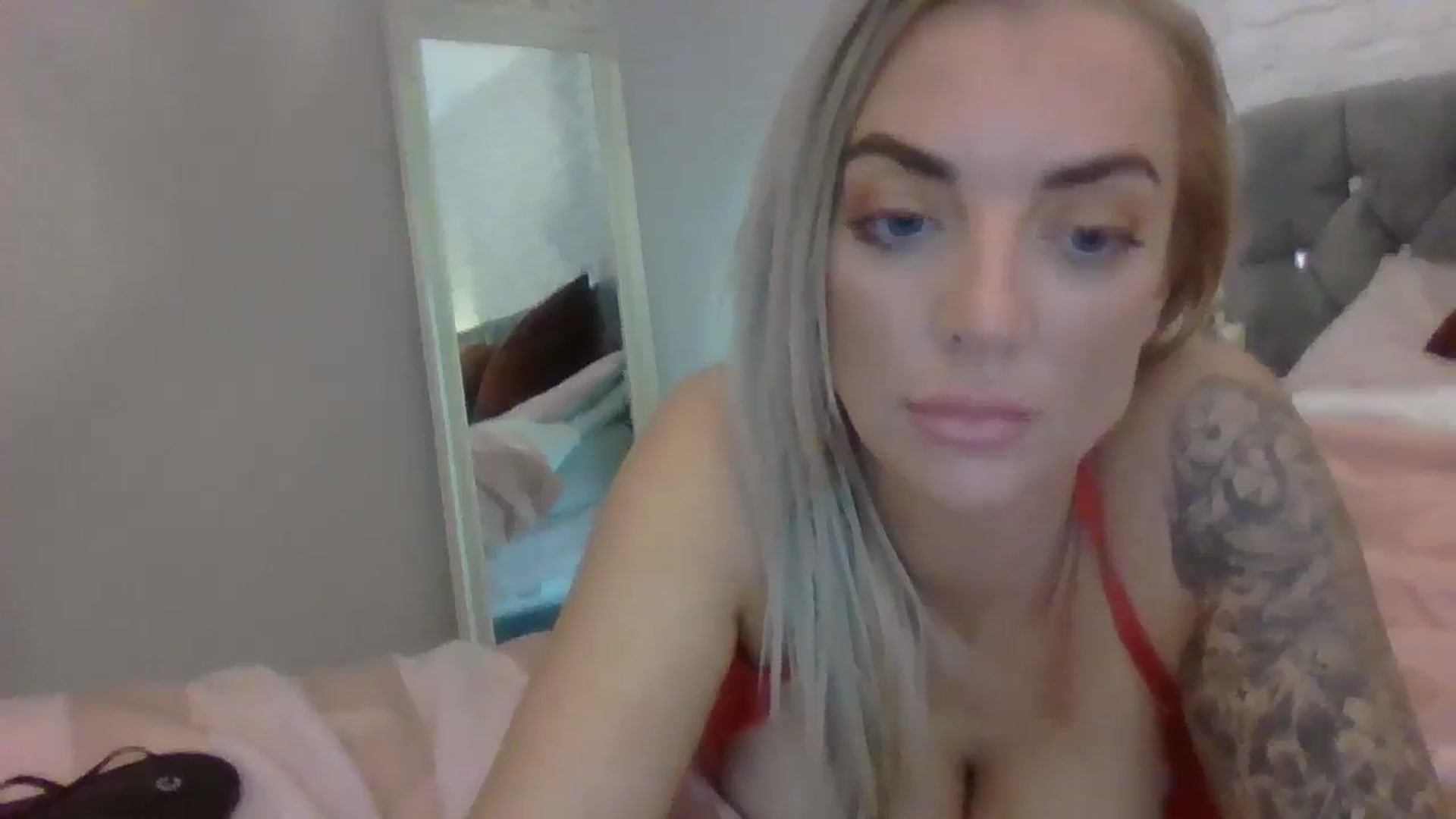 Gallery image thumbnail from Cherry_sour's myfreecams stream on, 11/09/2023, 12:35 image 12 of 20