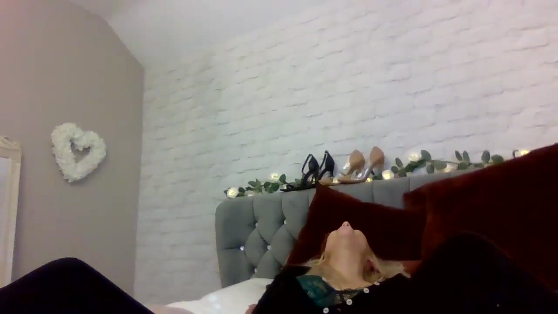 Gallery image thumbnail from Cherry_sour's myfreecams stream on, 11/17/2023, 13:13 image 16 of 20