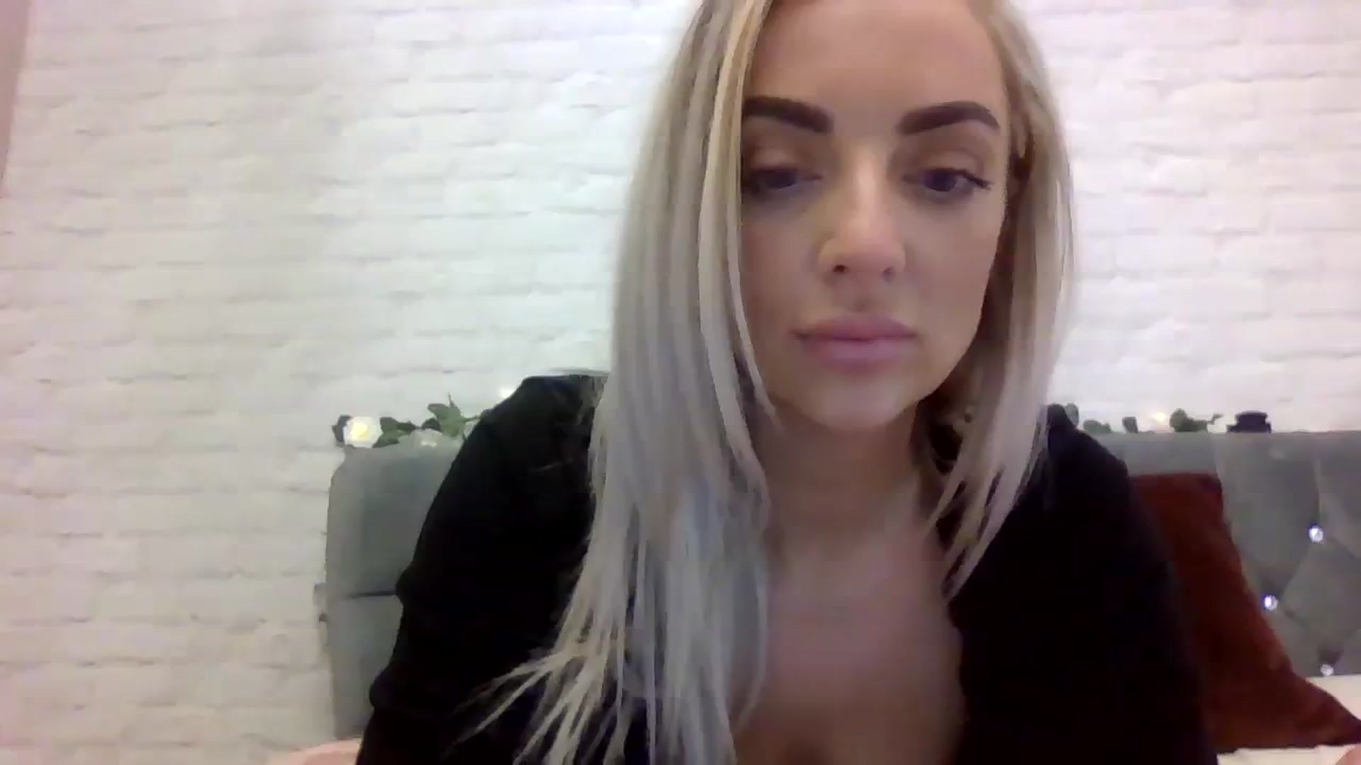 Gallery image thumbnail from Cherry_sour's myfreecams stream on, 11/21/2023, 14:30 image 11 of 20
