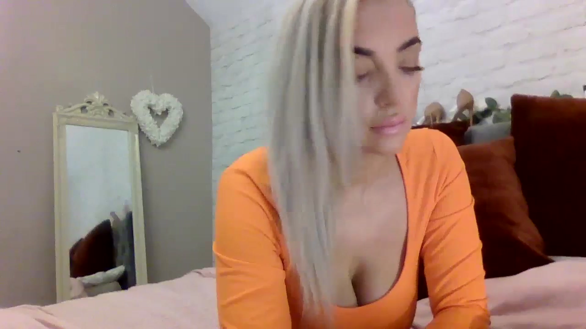 Gallery image thumbnail from Cherry_sour's myfreecams stream on, 11/23/2023, 11:30 image 2 of 20
