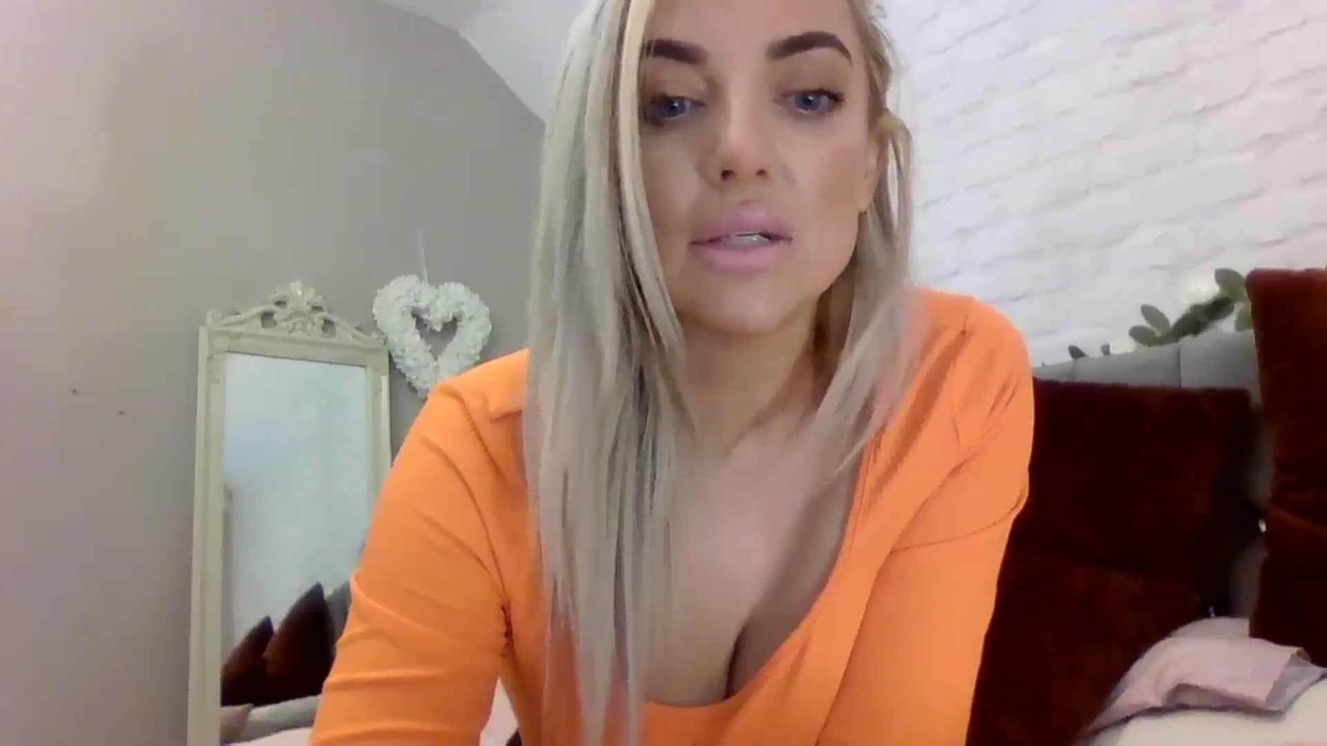 Gallery image thumbnail from Cherry_sour's myfreecams stream on, 11/23/2023, 13:39 image 19 of 20
