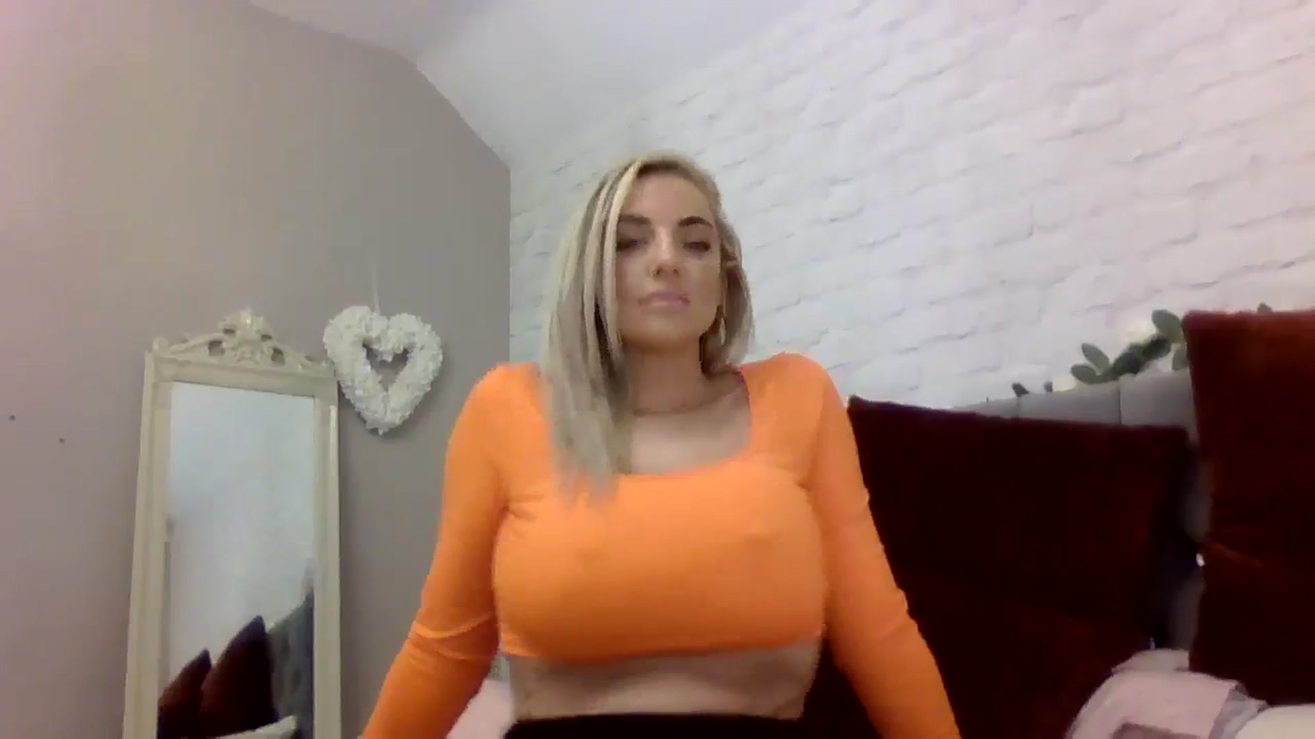 Gallery image thumbnail from Cherry_sour's myfreecams stream on, 11/23/2023, 13:39 image 13 of 20