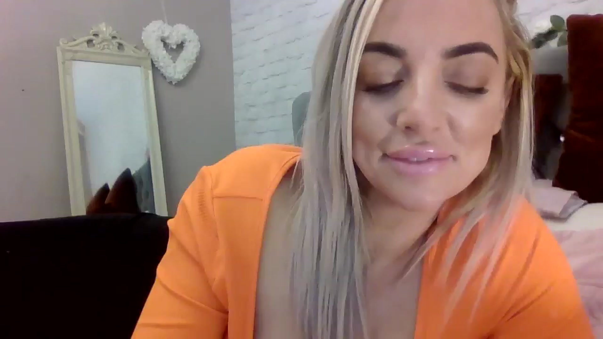Gallery image thumbnail from Cherry_sour's myfreecams stream on, 11/23/2023, 13:39 image 1 of 20