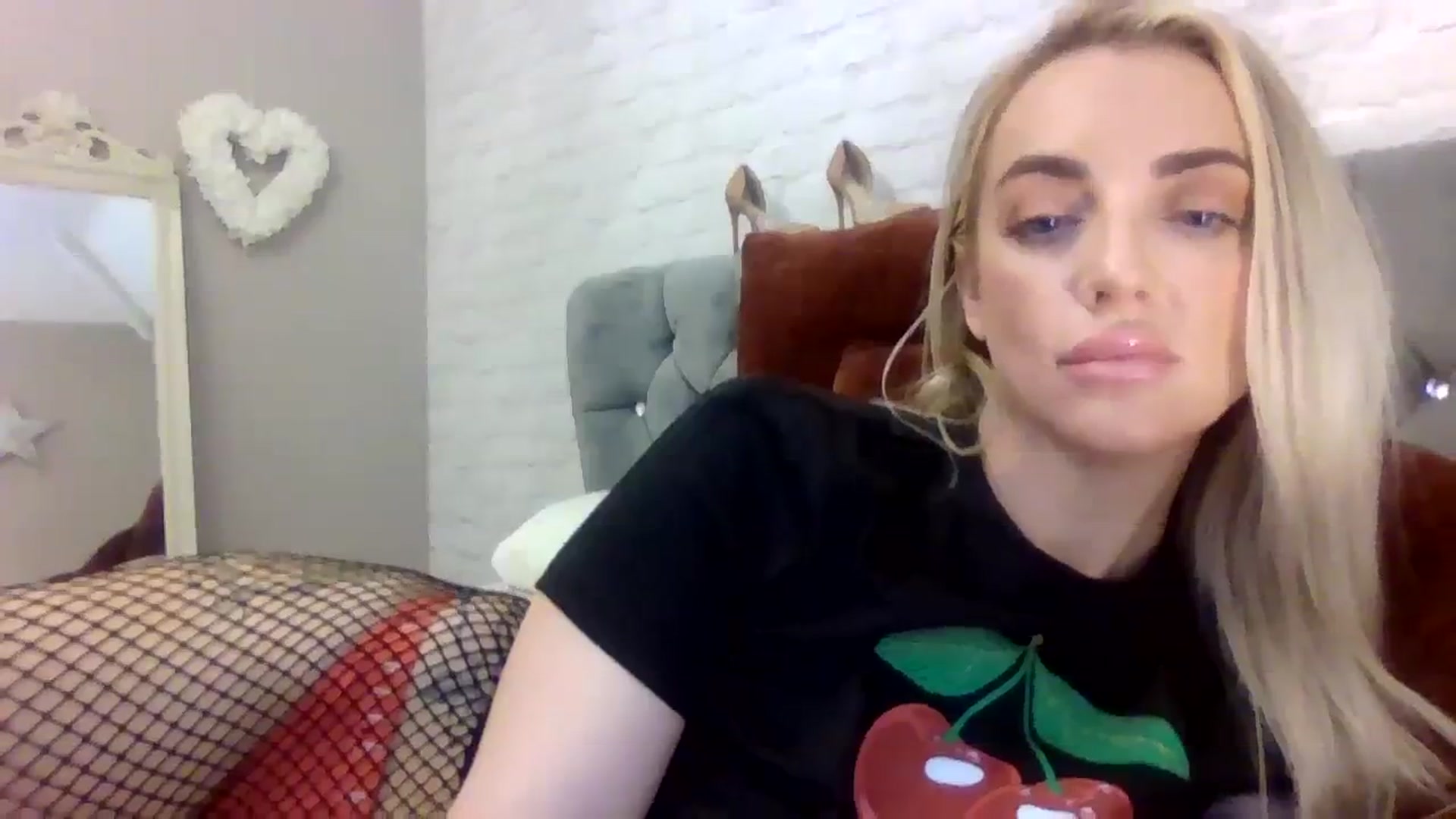 Gallery image thumbnail from Cherry_sour's myfreecams stream on, 11/30/2023, 12:01 image 20 of 20