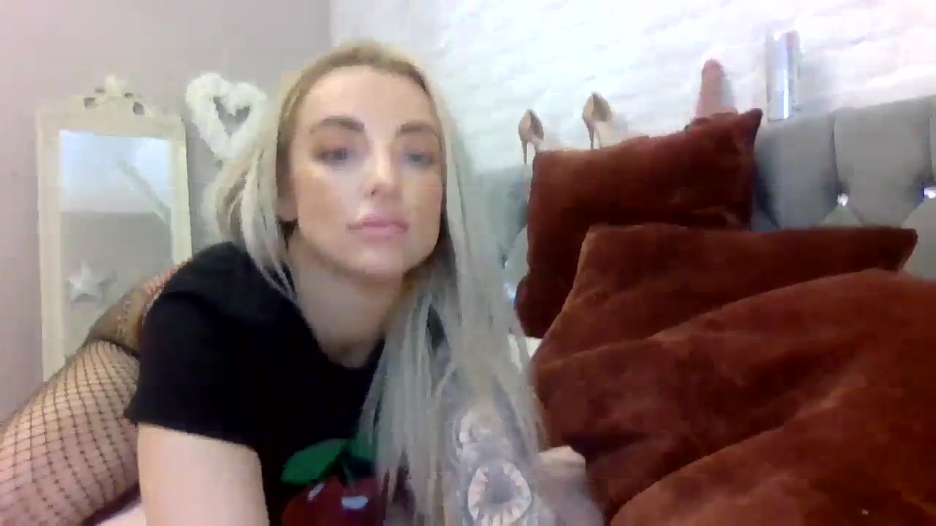 Gallery image thumbnail from Cherry_sour's myfreecams stream on, 11/30/2023, 12:01 image 3 of 20
