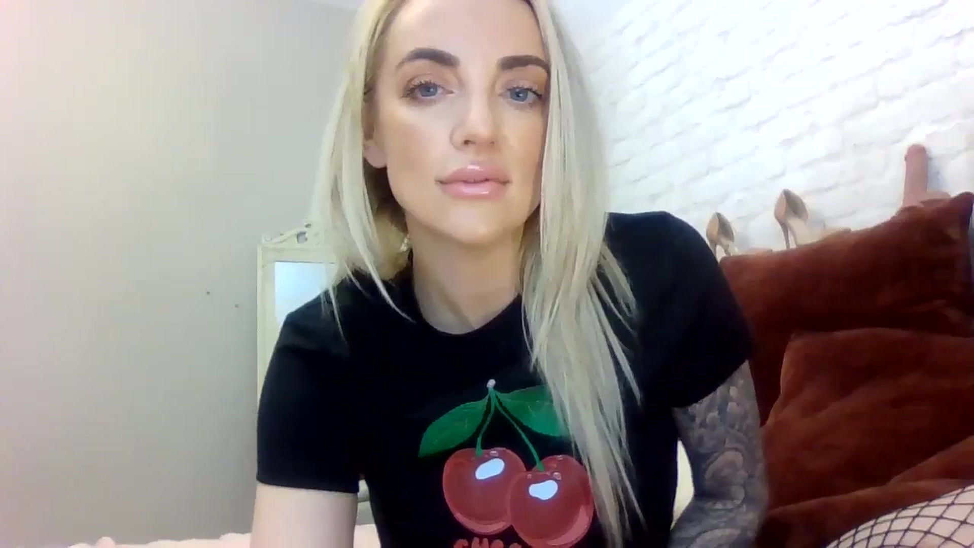 Gallery image thumbnail from Cherry_sour's myfreecams stream on, 11/30/2023, 12:01 image 11 of 20