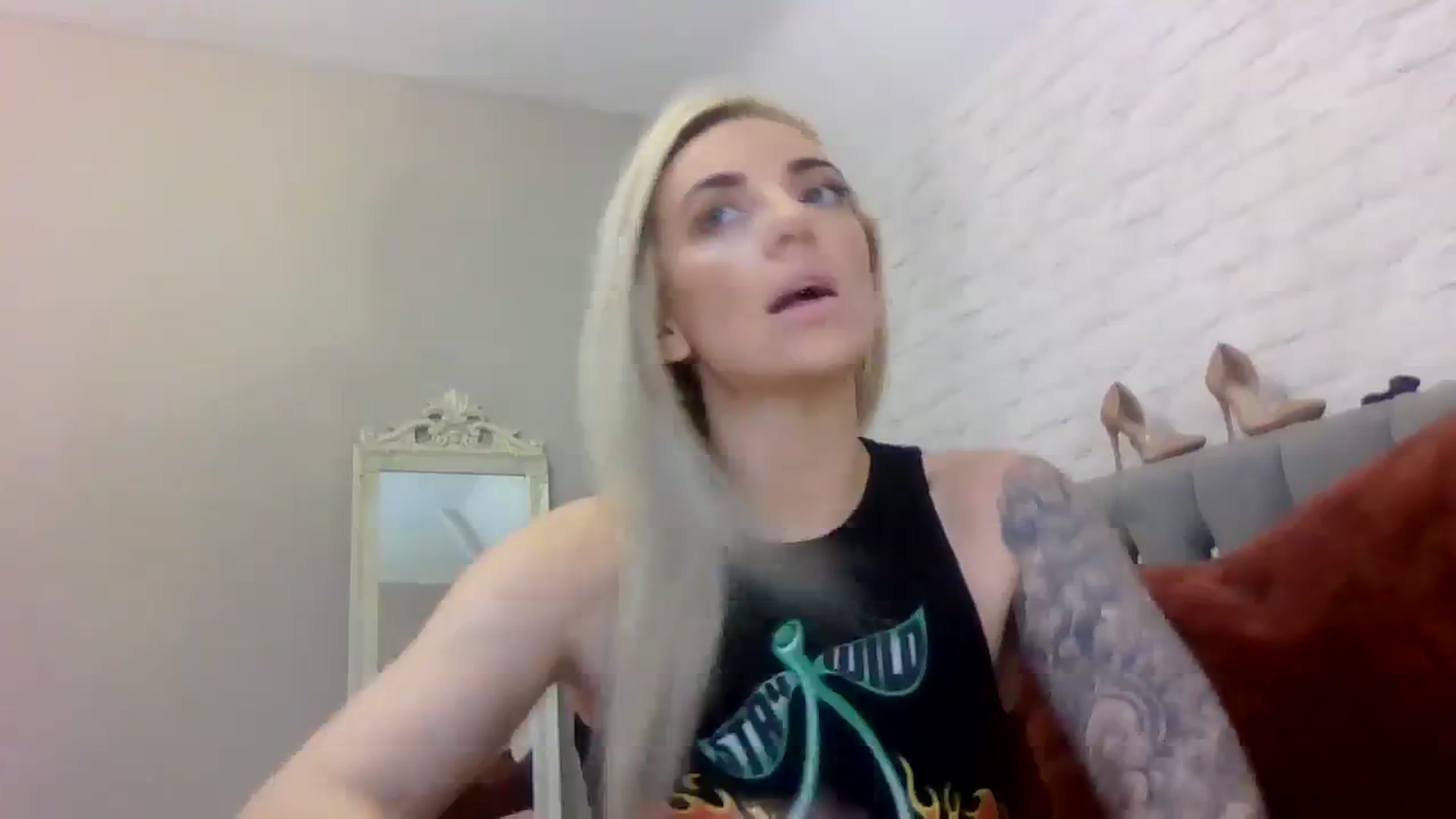 Gallery image thumbnail from Cherry_sour's myfreecams stream on, 12/01/2023, 15:22 image 9 of 20