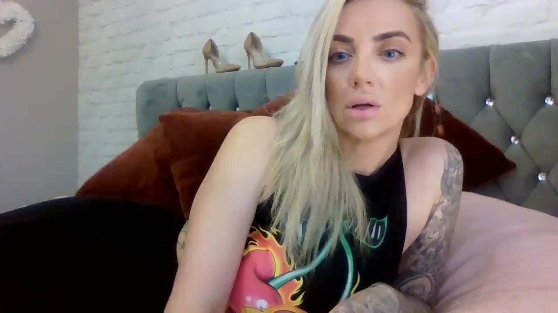Gallery image thumbnail from Cherry_sour's myfreecams stream on, 12/01/2023, 15:22 image 1 of 20