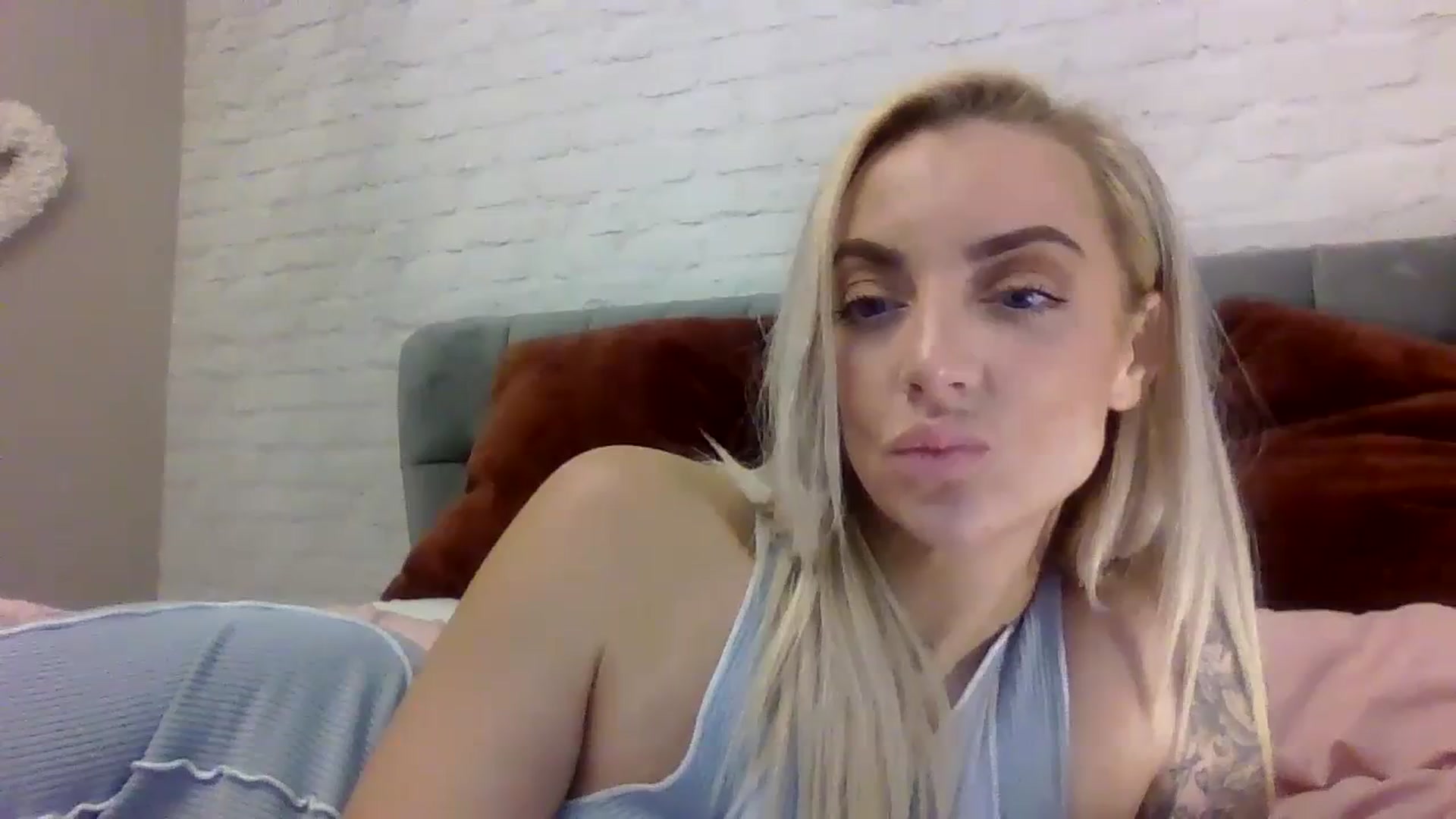 Gallery image thumbnail from Cherry_sour's myfreecams stream on, 12/04/2023, 13:13 image 11 of 20