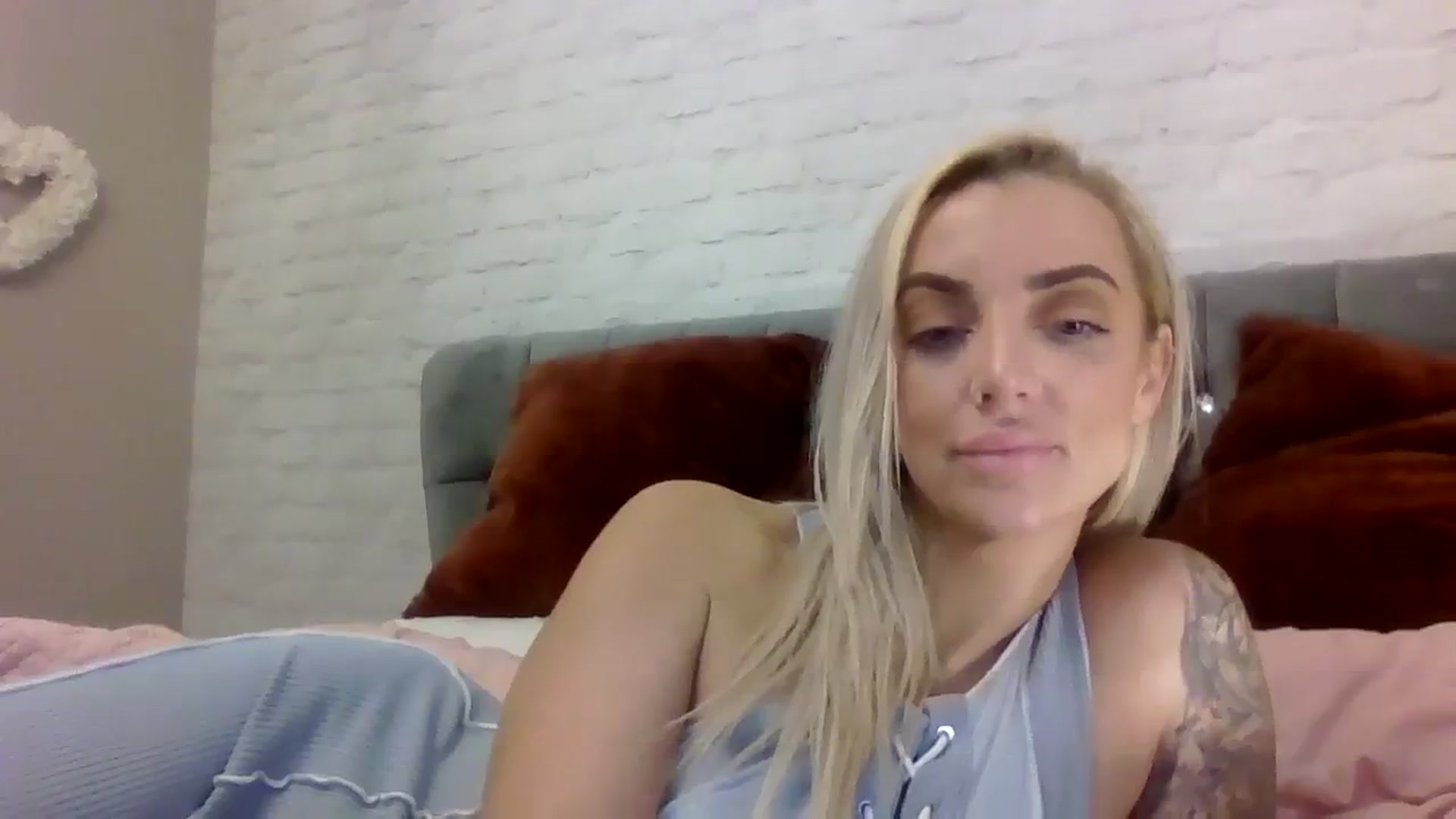 Gallery image thumbnail from Cherry_sour's myfreecams stream on, 12/04/2023, 13:13 image 16 of 20