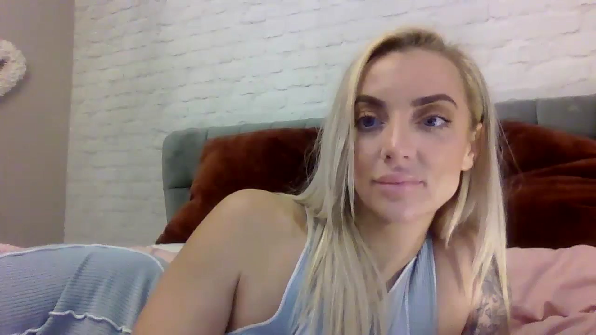 Gallery image thumbnail from Cherry_sour's myfreecams stream on, 12/04/2023, 13:13 image 10 of 20