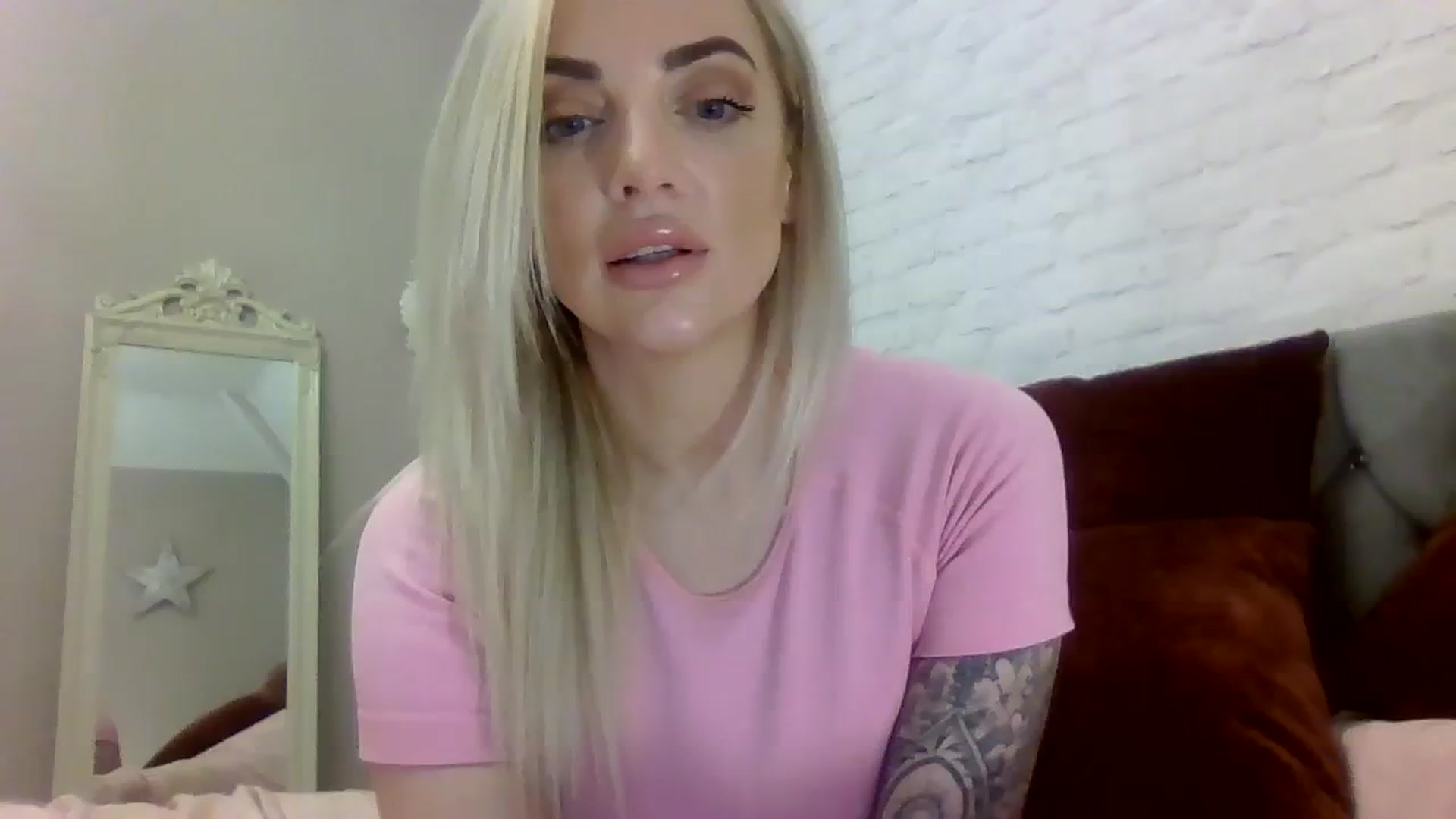 Gallery image thumbnail from Cherry_sour's myfreecams stream on, 12/05/2023, 12:22 image 6 of 20