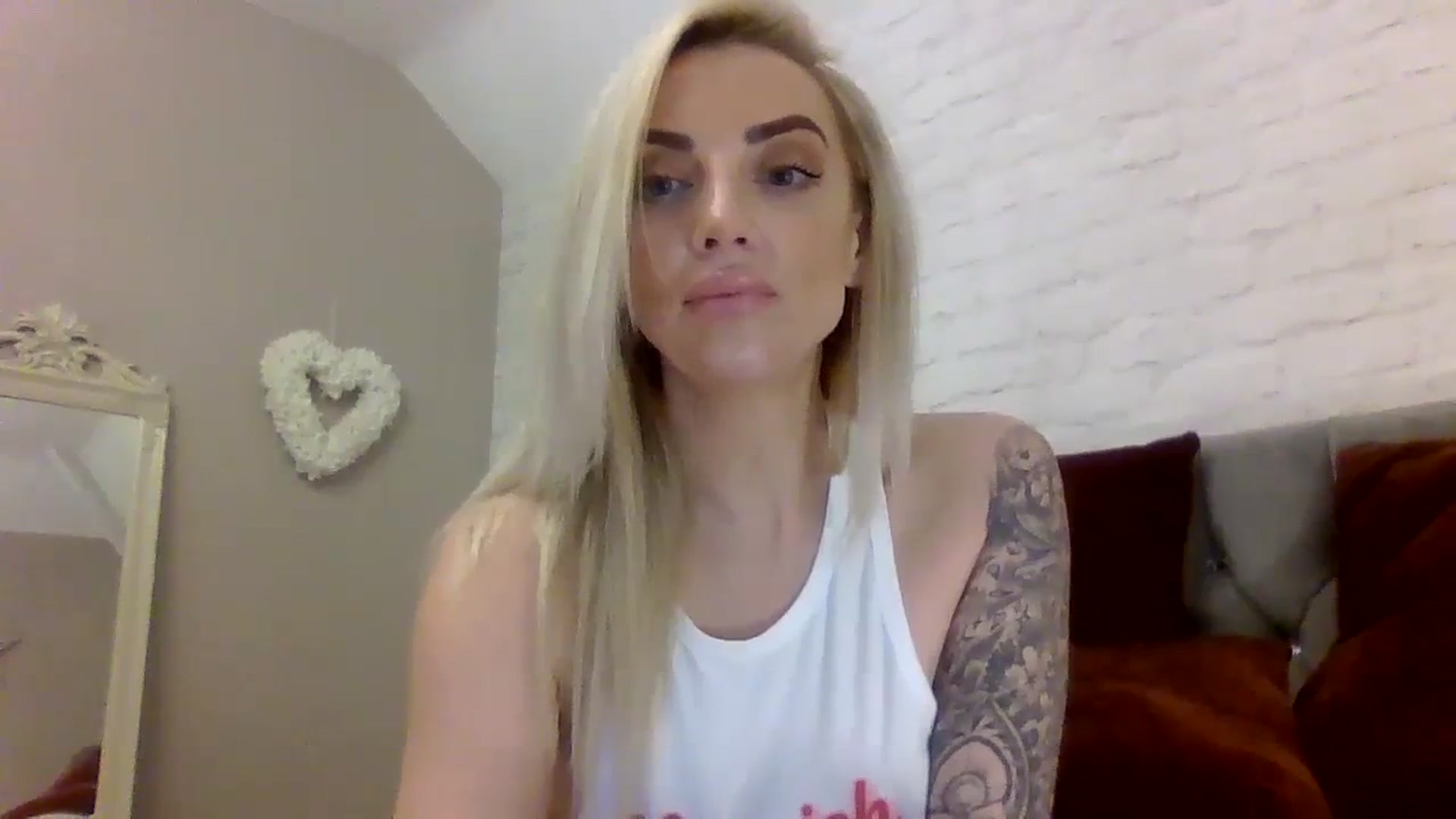 Gallery image thumbnail from Cherry_sour's myfreecams stream on, 12/05/2023, 14:04 image 20 of 20