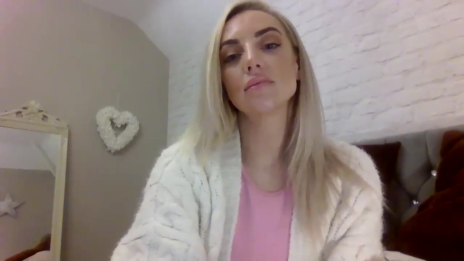 Gallery image thumbnail from Cherry_sour's myfreecams stream on, 12/05/2023, 14:04 image 5 of 20