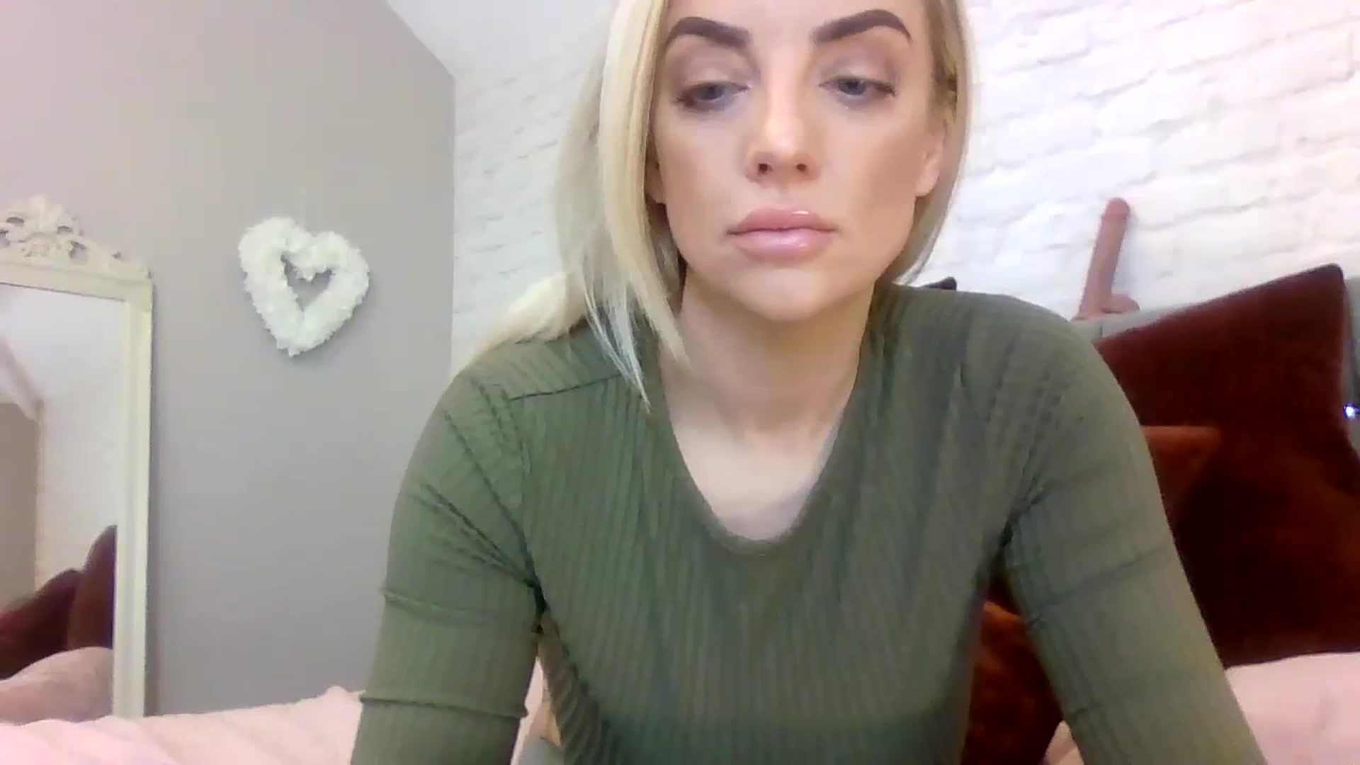 Gallery image thumbnail from Cherry_sour's myfreecams stream on, 12/06/2023, 11:52 image 1 of 20