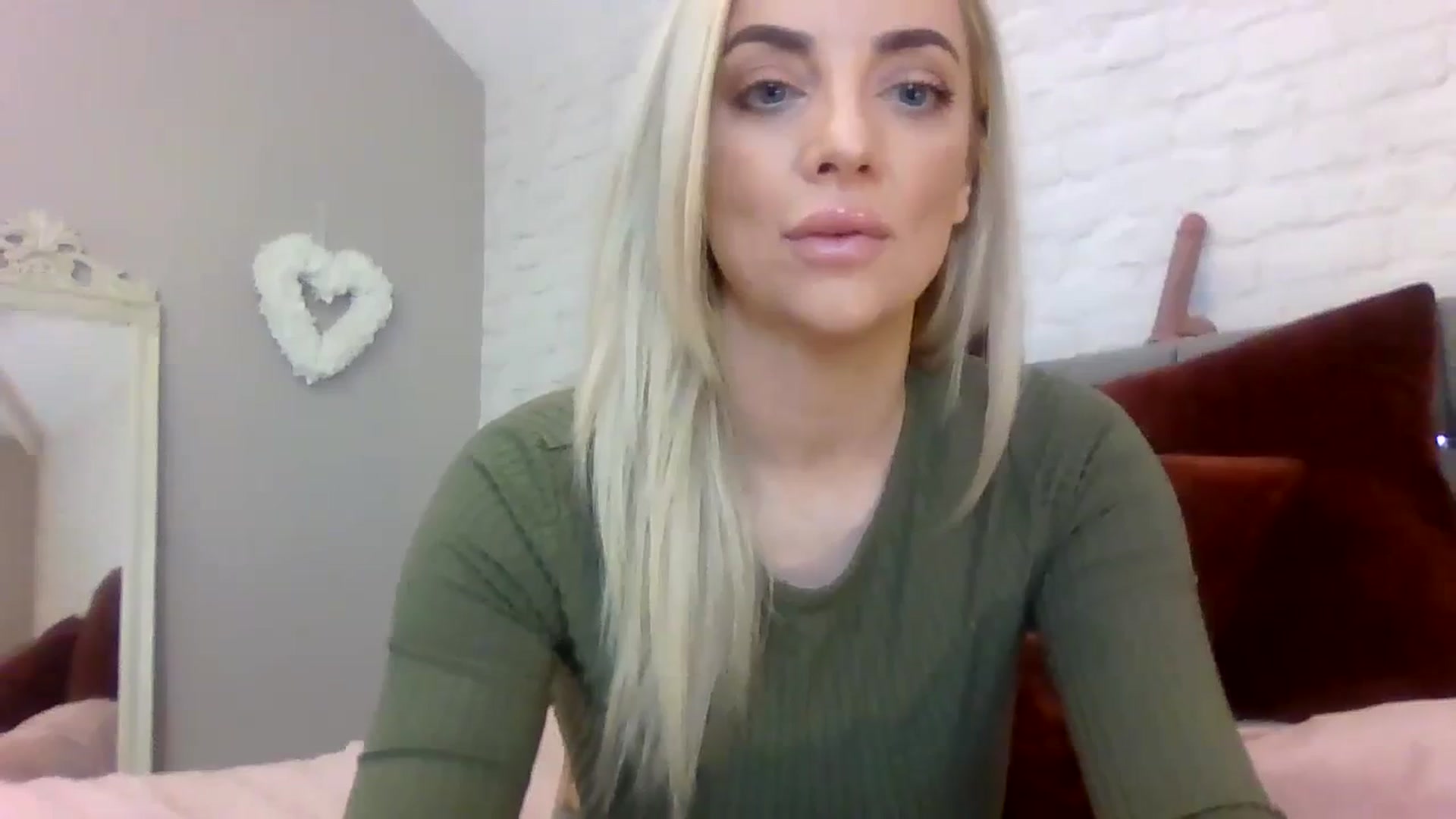 Gallery image thumbnail from Cherry_sour's myfreecams stream on, 12/06/2023, 11:52 image 4 of 20