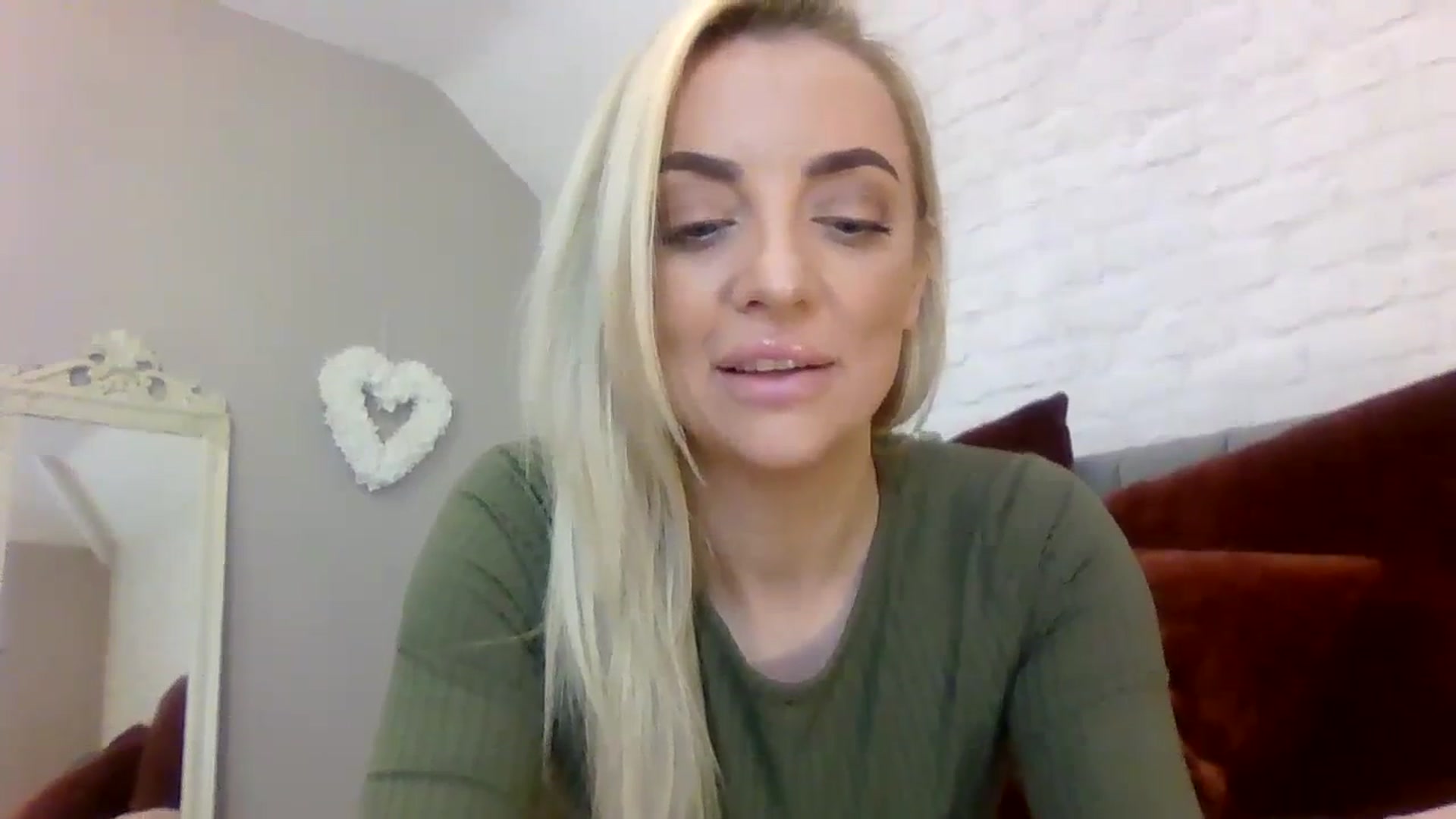 Gallery image thumbnail from Cherry_sour's myfreecams stream on, 12/06/2023, 11:52 image 15 of 20