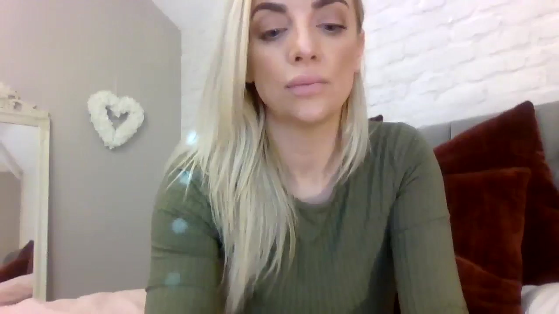 Gallery image thumbnail from Cherry_sour's myfreecams stream on, 12/06/2023, 14:12 image 4 of 20