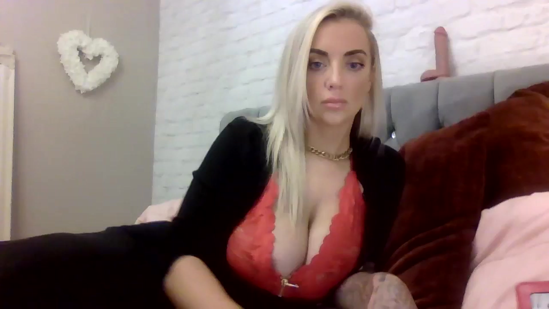 Gallery image thumbnail from Cherry_sour's myfreecams stream on, 12/07/2023, 11:47 image 18 of 20