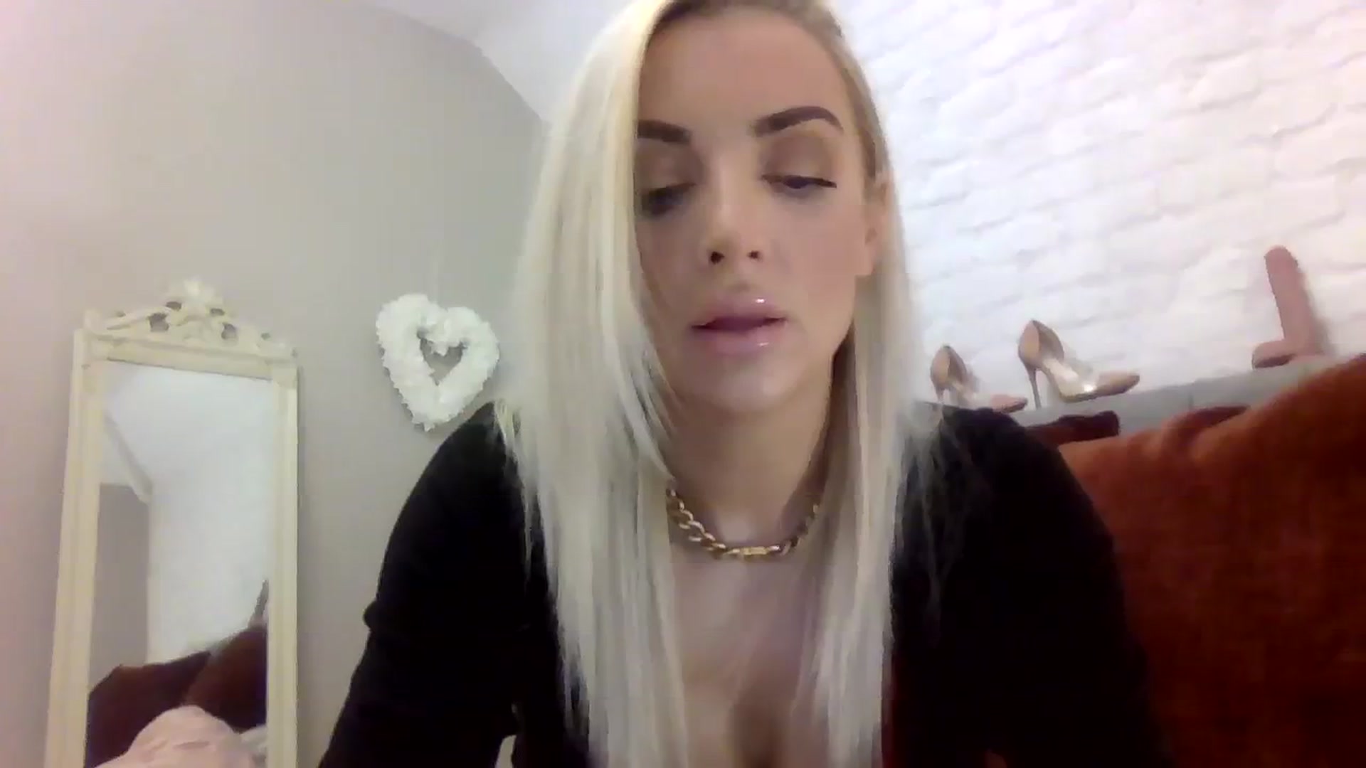 Gallery image thumbnail from Cherry_sour's myfreecams stream on, 12/07/2023, 11:47 image 4 of 20