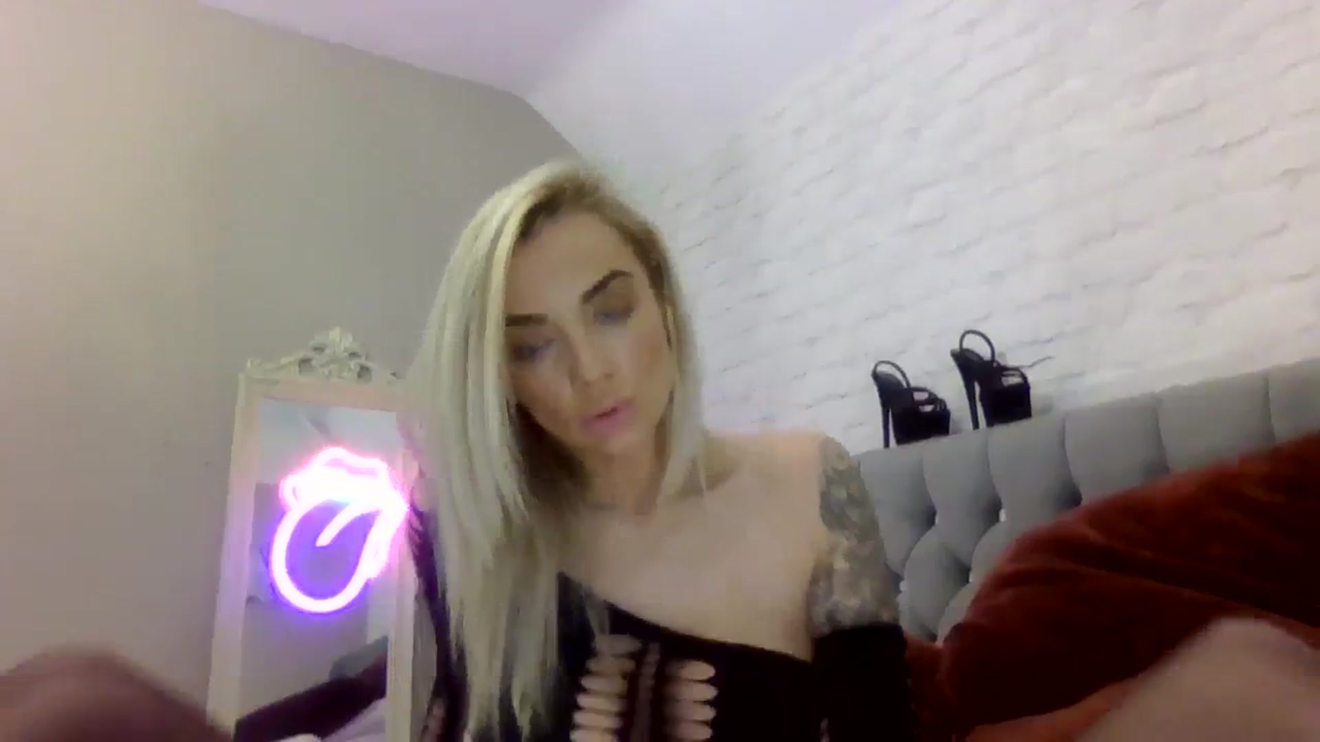 Gallery image thumbnail from Cherry_sour's myfreecams stream on, 12/13/2023, 13:11 image 5 of 20