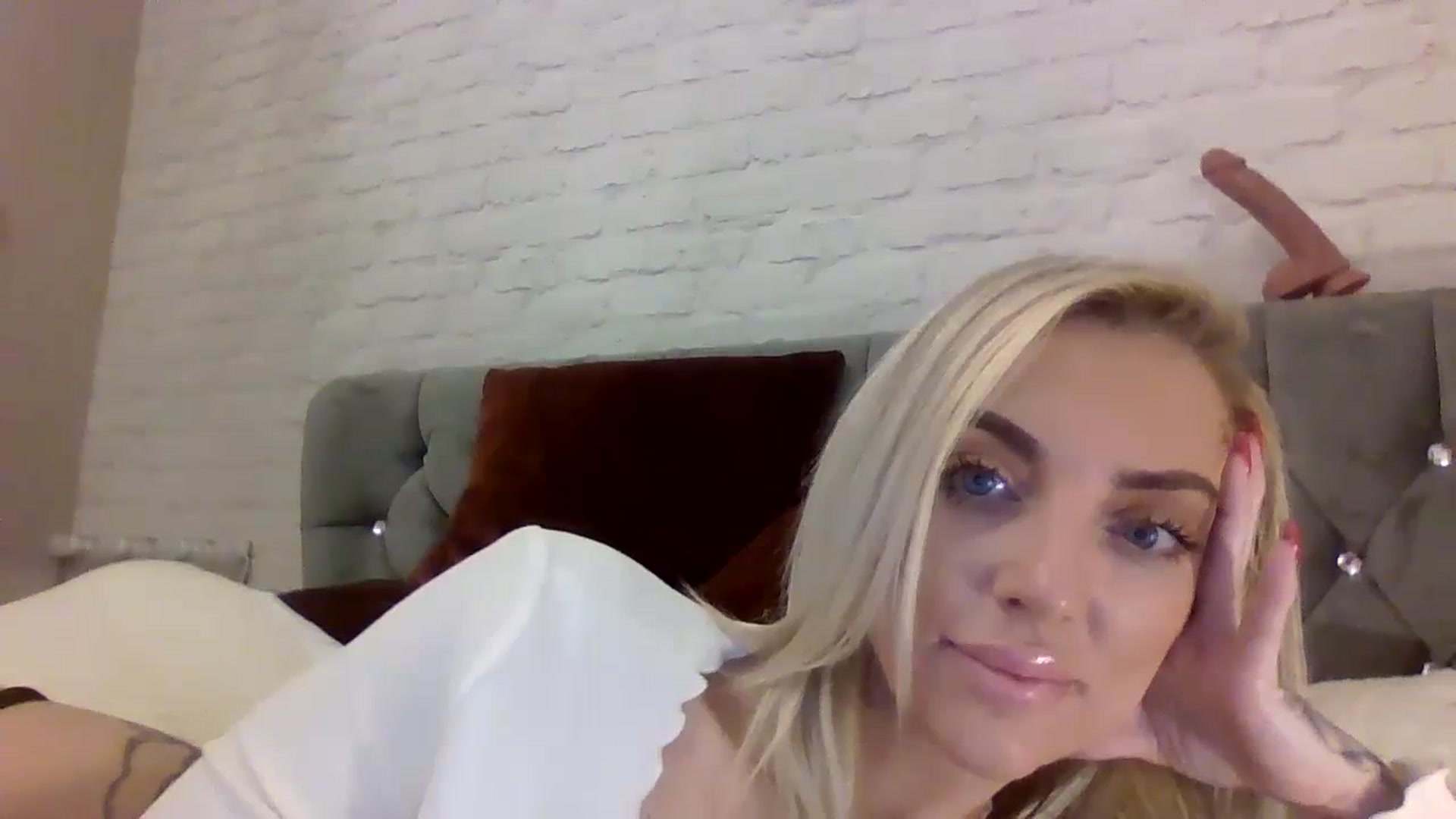 Gallery image thumbnail from Cherry_sour's myfreecams stream on, 12/15/2023, 12:31 image 19 of 20