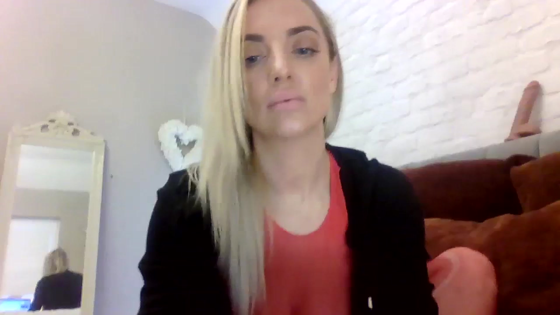 Gallery image thumbnail from Cherry_sour's myfreecams stream on, 12/18/2023, 11:52 image 13 of 20