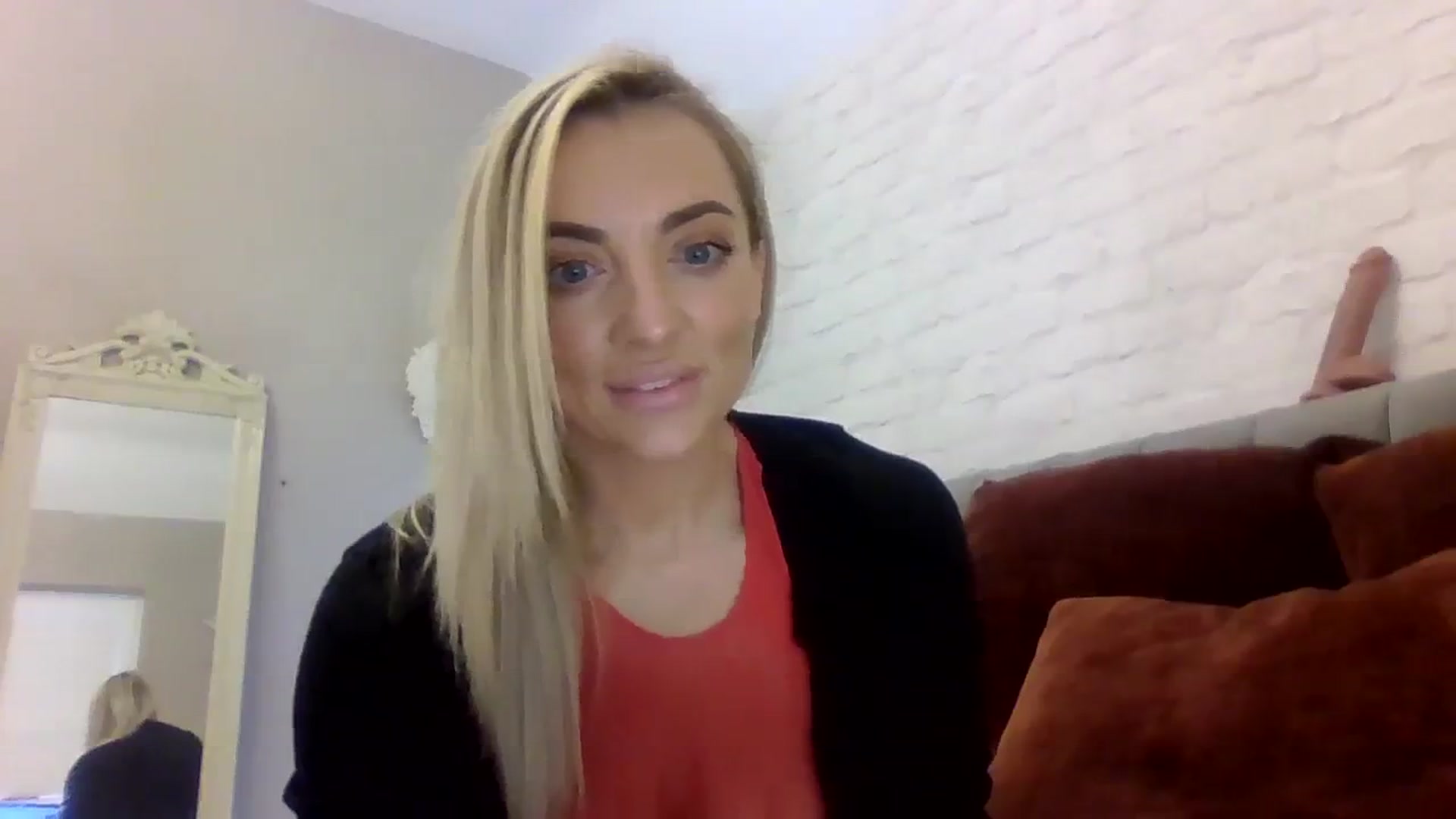 Gallery image thumbnail from Cherry_sour's myfreecams stream on, 12/18/2023, 11:52 image 12 of 20