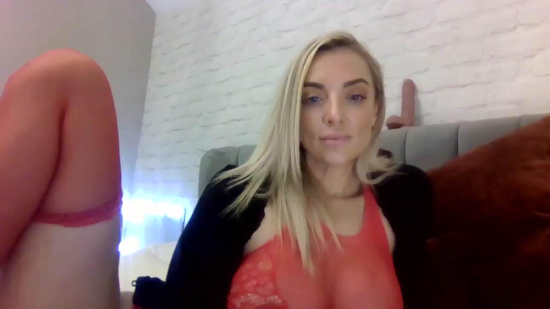 Gallery image thumbnail from Cherry_sour's myfreecams stream on, 12/18/2023, 15:07 image 7 of 20