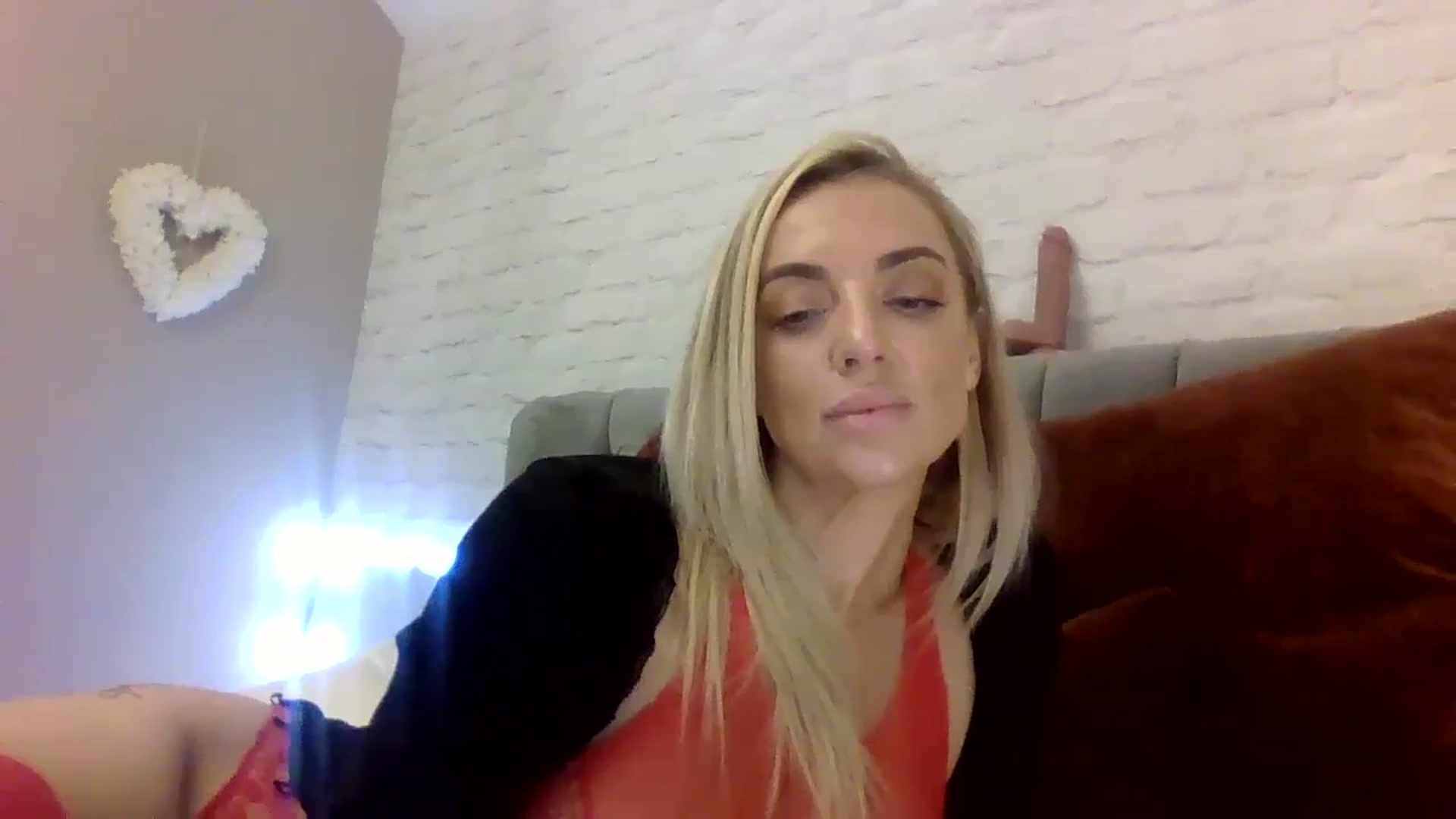 Gallery image thumbnail from Cherry_sour's myfreecams stream on, 12/18/2023, 15:07 image 5 of 20