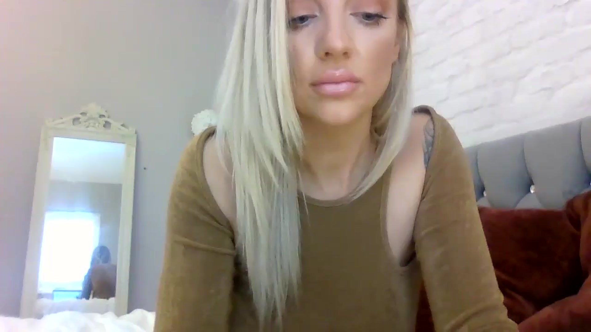 Gallery image thumbnail from Cherry_sour's myfreecams stream on, 12/20/2023, 12:11 image 1 of 20
