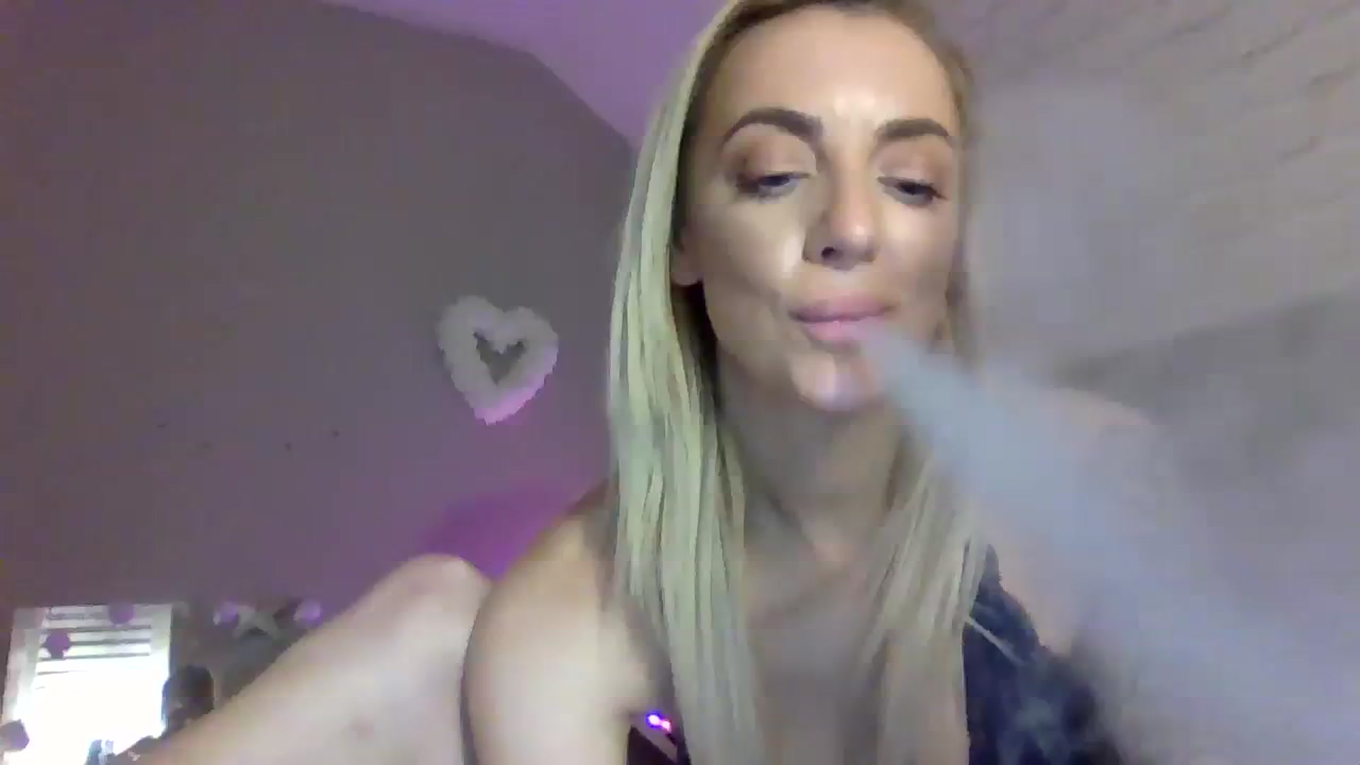 Gallery image thumbnail from Cherry_sour's myfreecams stream on, 12/28/2023, 21:02 image 1 of 20