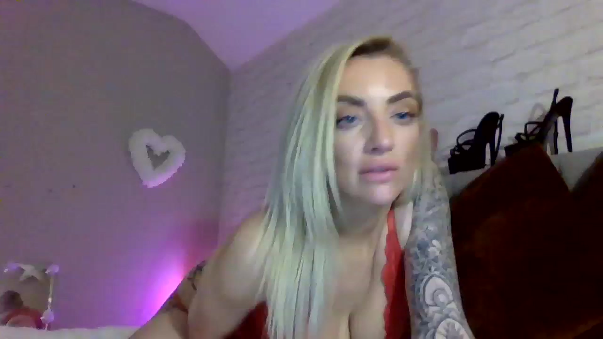 Gallery image thumbnail from Cherry_sour's myfreecams stream on, 12/29/2023, 20:49 image 6 of 20
