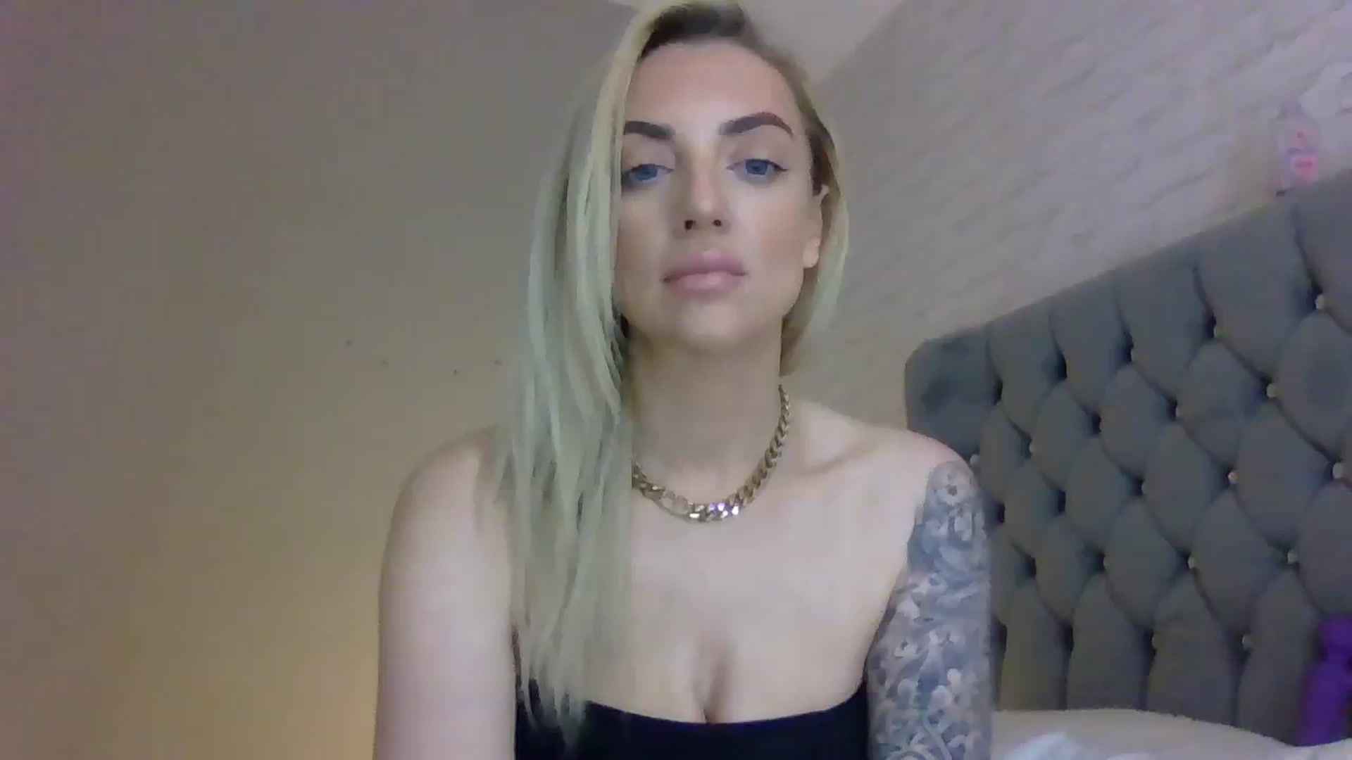 Gallery image thumbnail from Cherry_sour's myfreecams stream on, 01/02/2024, 20:12 image 19 of 20