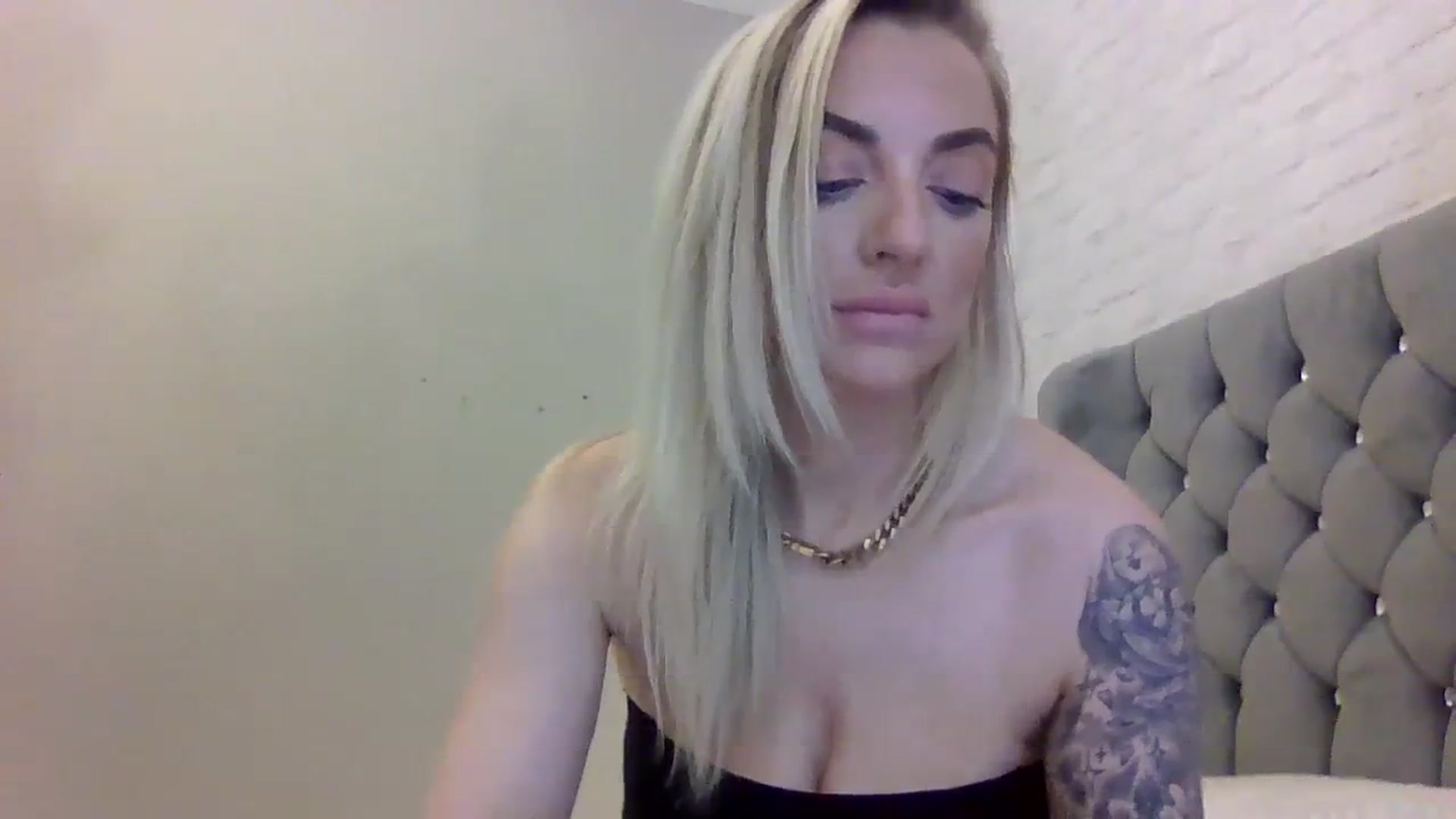 Gallery image thumbnail from Cherry_sour's myfreecams stream on, 01/02/2024, 21:47 image 18 of 20
