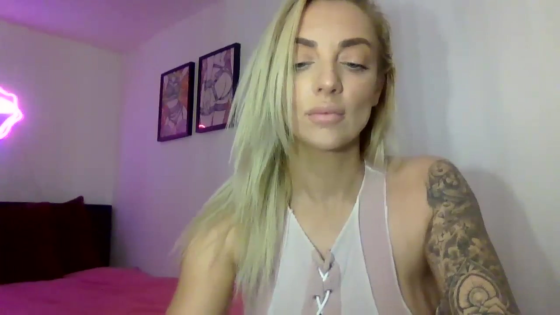 Gallery image thumbnail from Cherry_sour's myfreecams stream on, 01/03/2024, 20:15 image 17 of 20