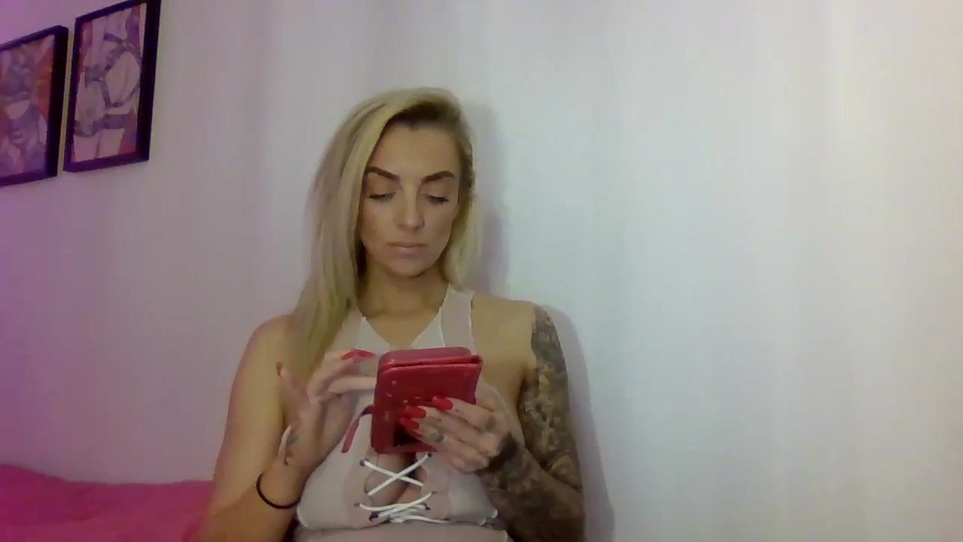 Gallery image thumbnail from Cherry_sour's myfreecams stream on, 01/03/2024, 20:15 image 1 of 20