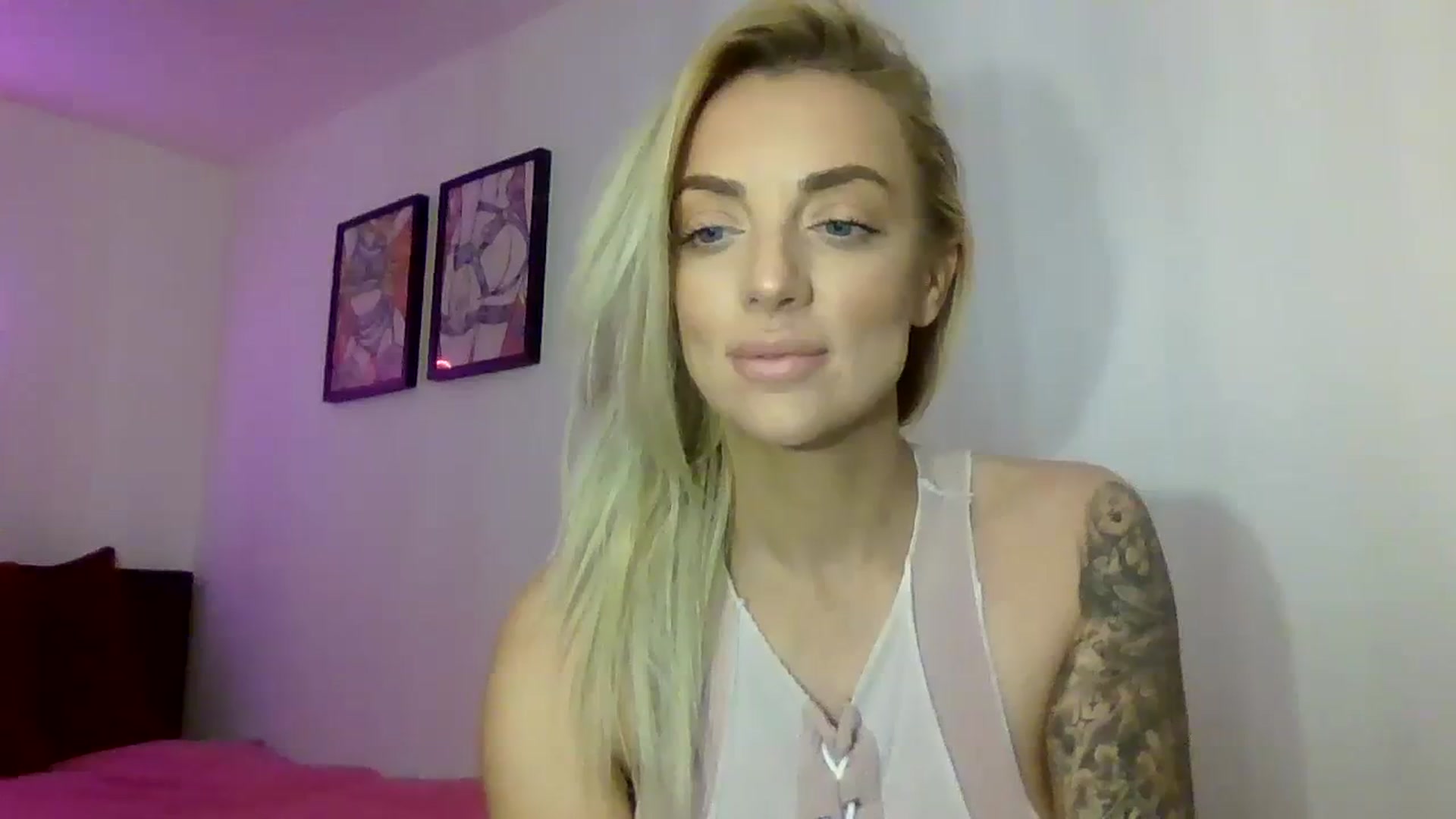 Gallery image thumbnail from Cherry_sour's myfreecams stream on, 01/03/2024, 20:15 image 13 of 20