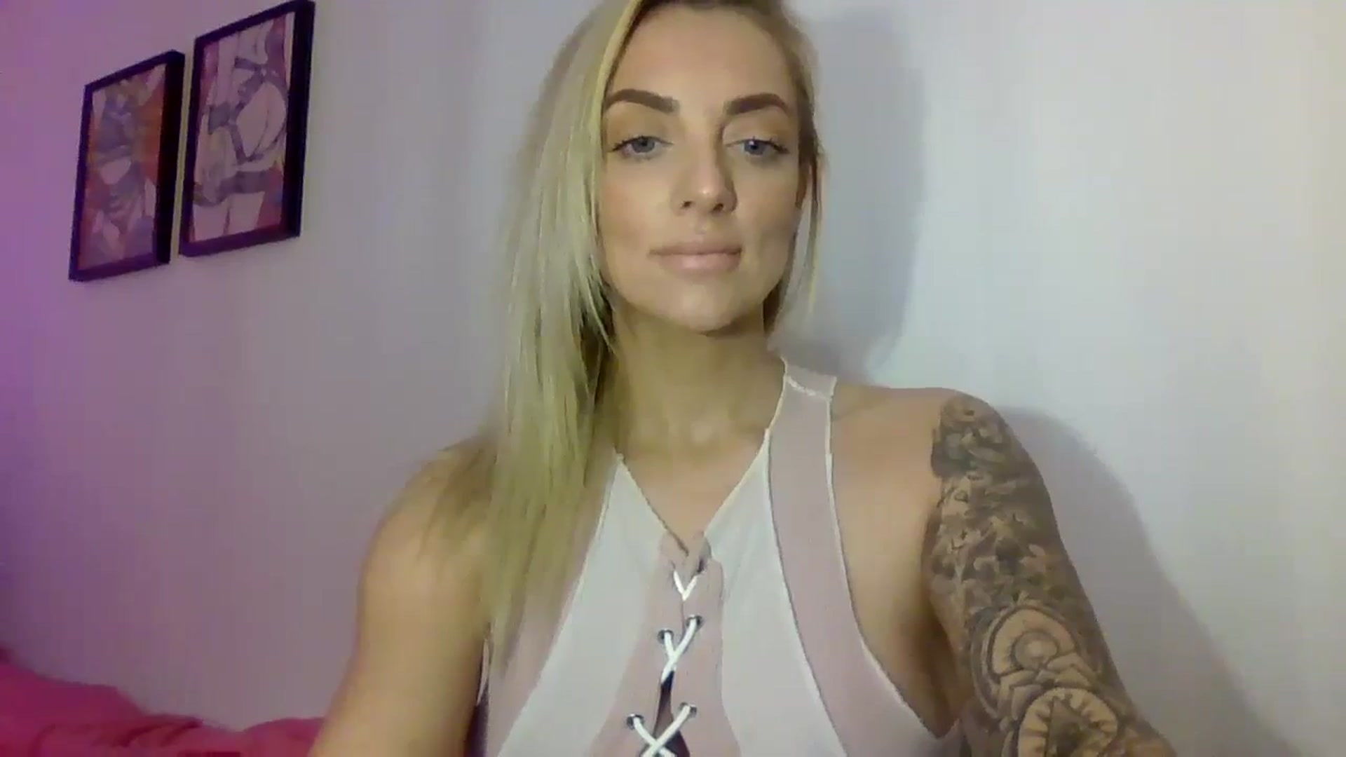 Gallery image thumbnail from Cherry_sour's myfreecams stream on, 01/03/2024, 20:15 image 9 of 20