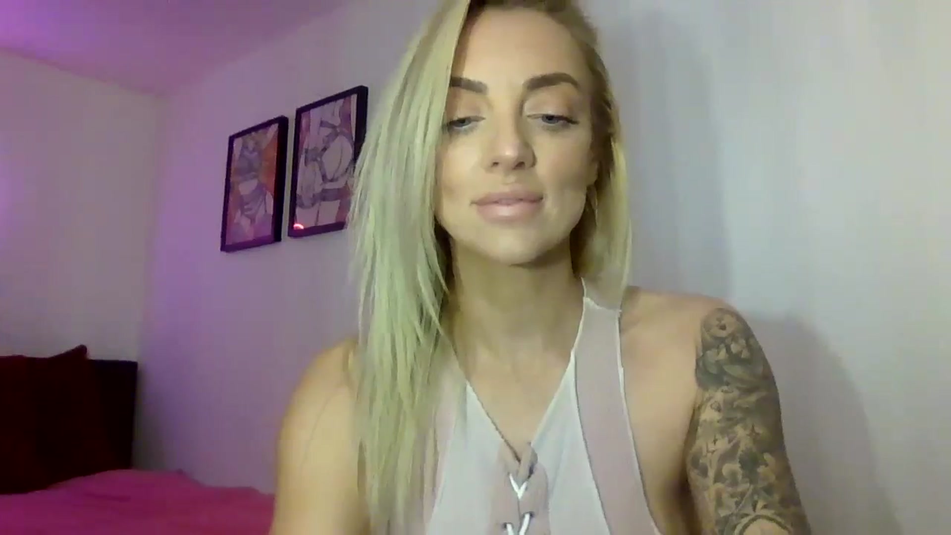 Gallery image thumbnail from Cherry_sour's myfreecams stream on, 01/03/2024, 20:15 image 15 of 20