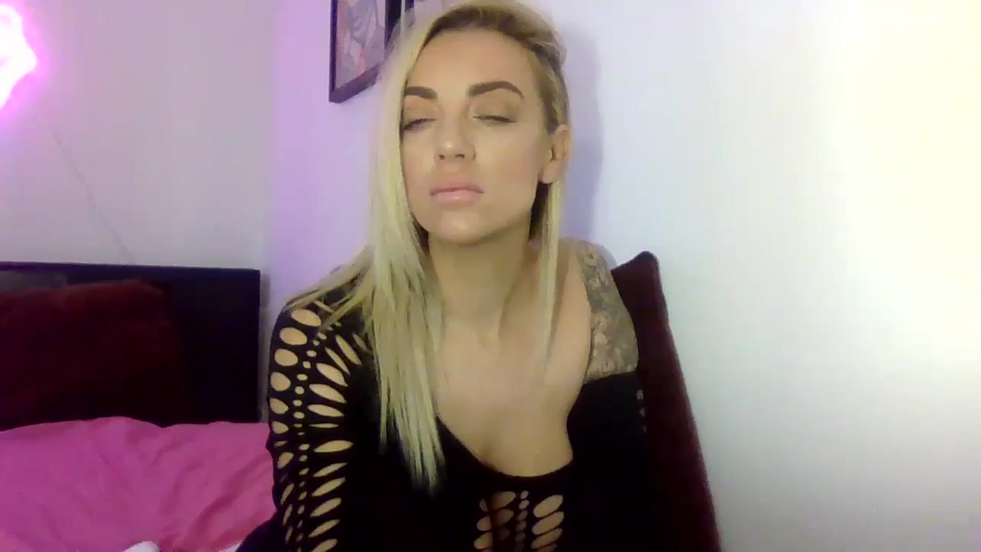 Gallery image thumbnail from Cherry_sour's myfreecams stream on, 01/04/2024, 12:46 image 4 of 20