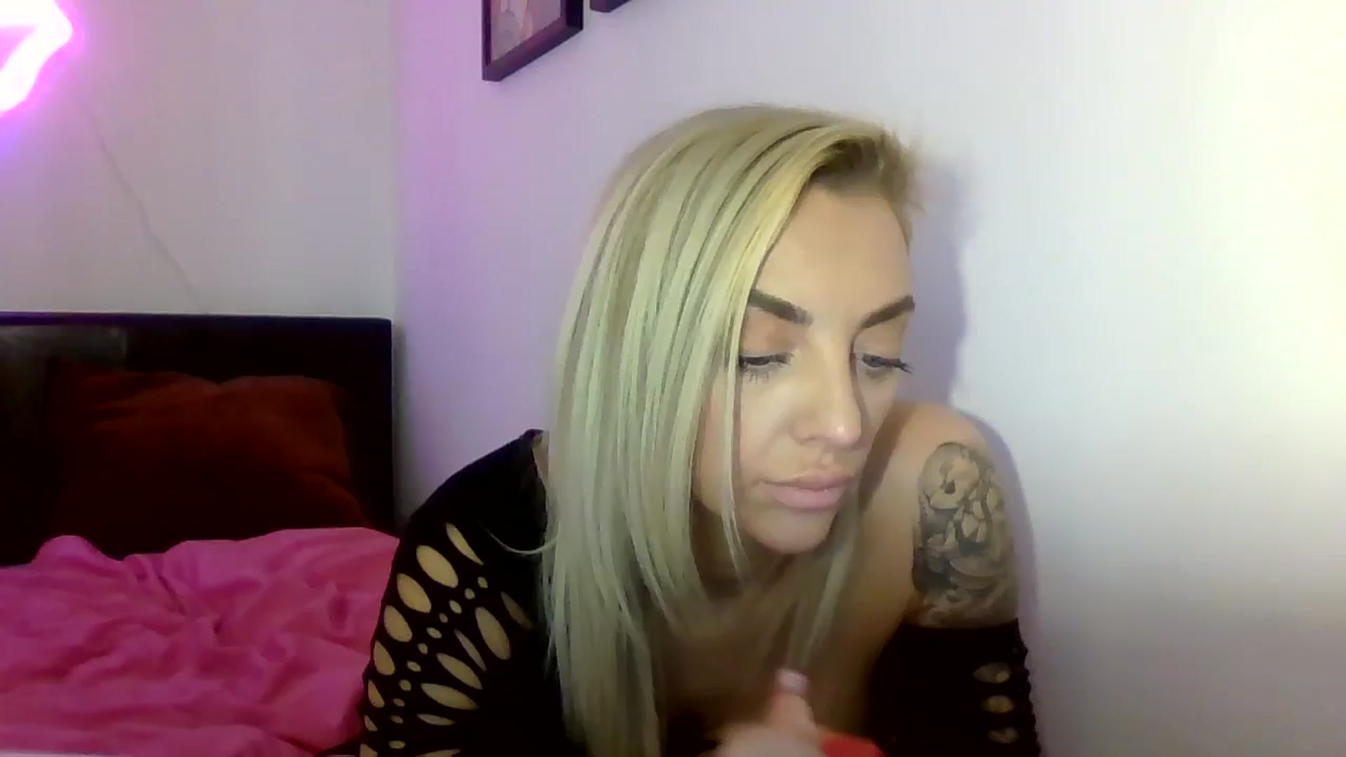 Gallery image thumbnail from Cherry_sour's myfreecams stream on, 01/04/2024, 15:21 image 7 of 20