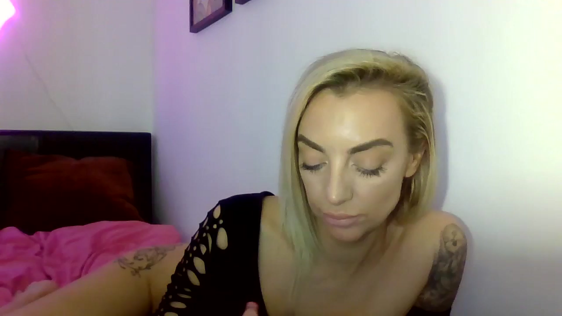 Gallery image thumbnail from Cherry_sour's myfreecams stream on, 01/04/2024, 15:21 image 1 of 20