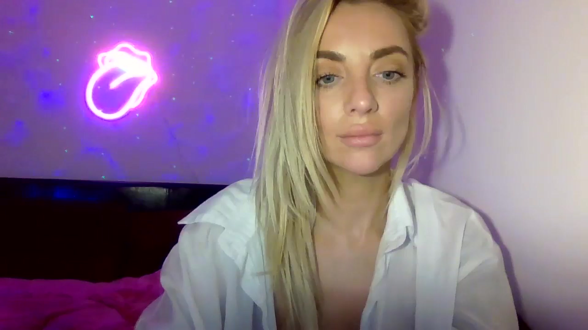 Gallery image thumbnail from Cherry_sour's myfreecams stream on, 01/04/2024, 21:05 image 17 of 20