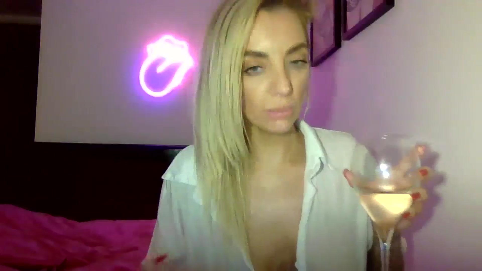 Gallery image thumbnail from Cherry_sour's myfreecams stream on, 01/04/2024, 21:38 image 10 of 20