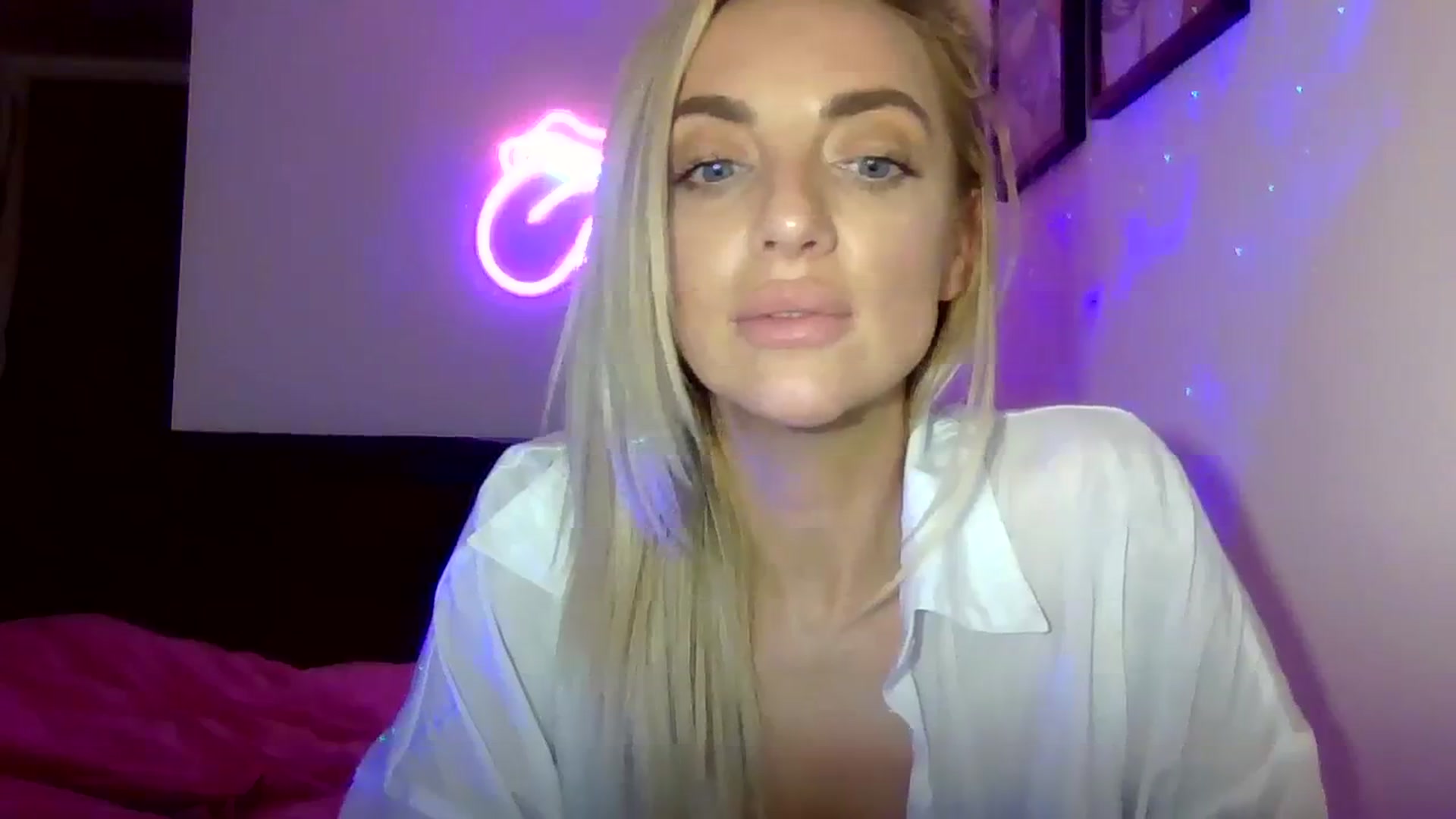 Gallery image thumbnail from Cherry_sour's myfreecams stream on, 01/04/2024, 21:38 image 6 of 20